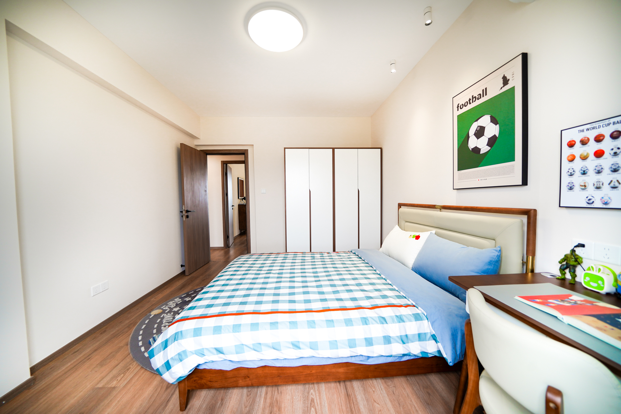 4室2厅1厨2卫2阳 · 双湖新城四区