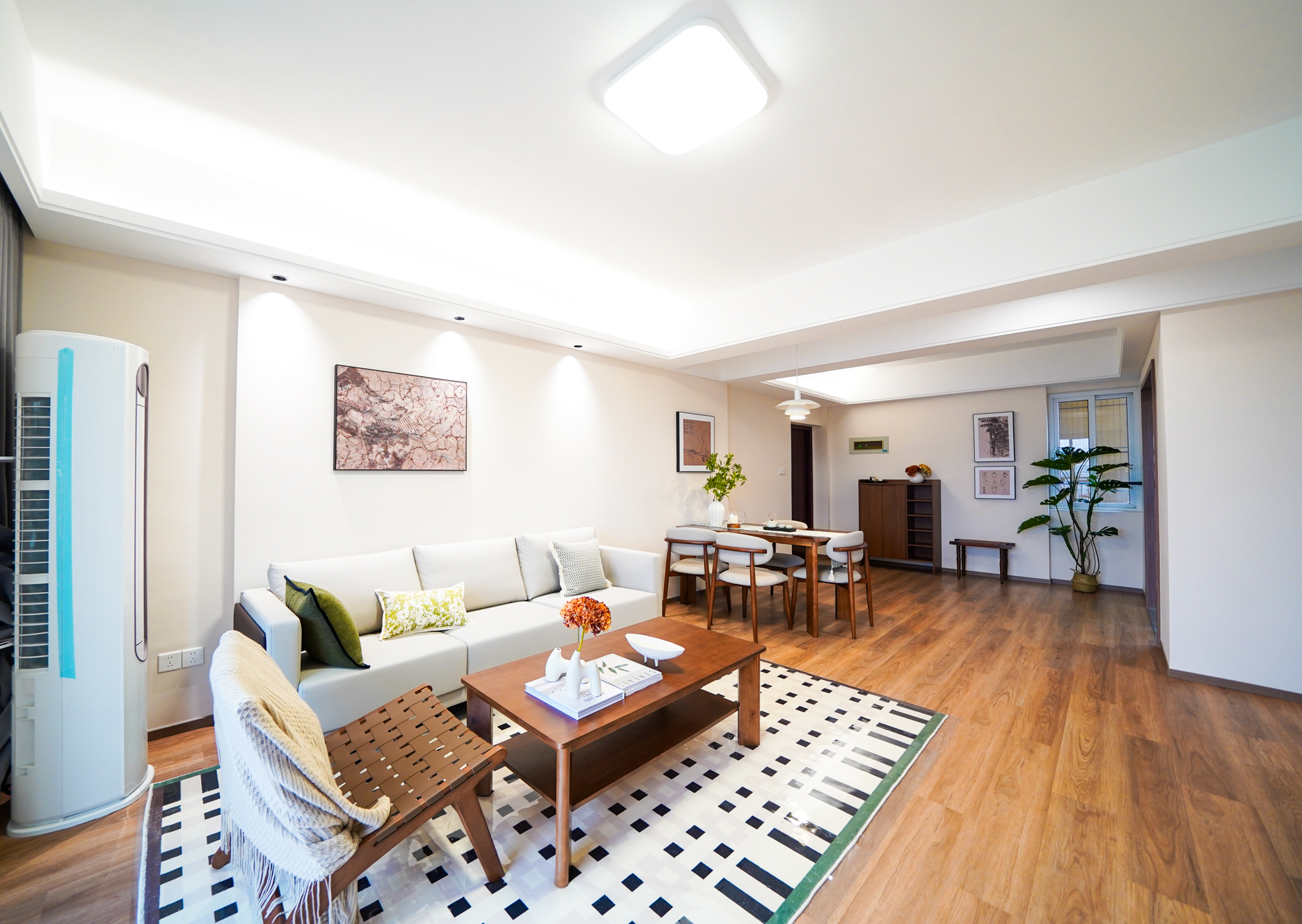 4室2厅1厨2卫2阳 · 双湖新城四区