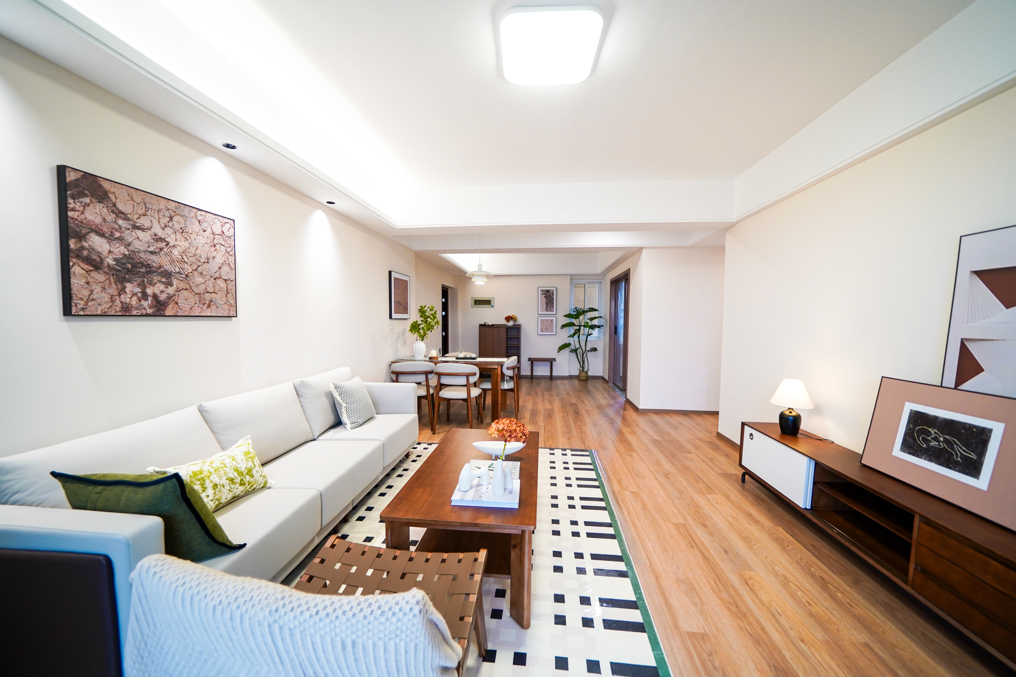 4室2厅1厨2卫2阳 · 双湖新城四区