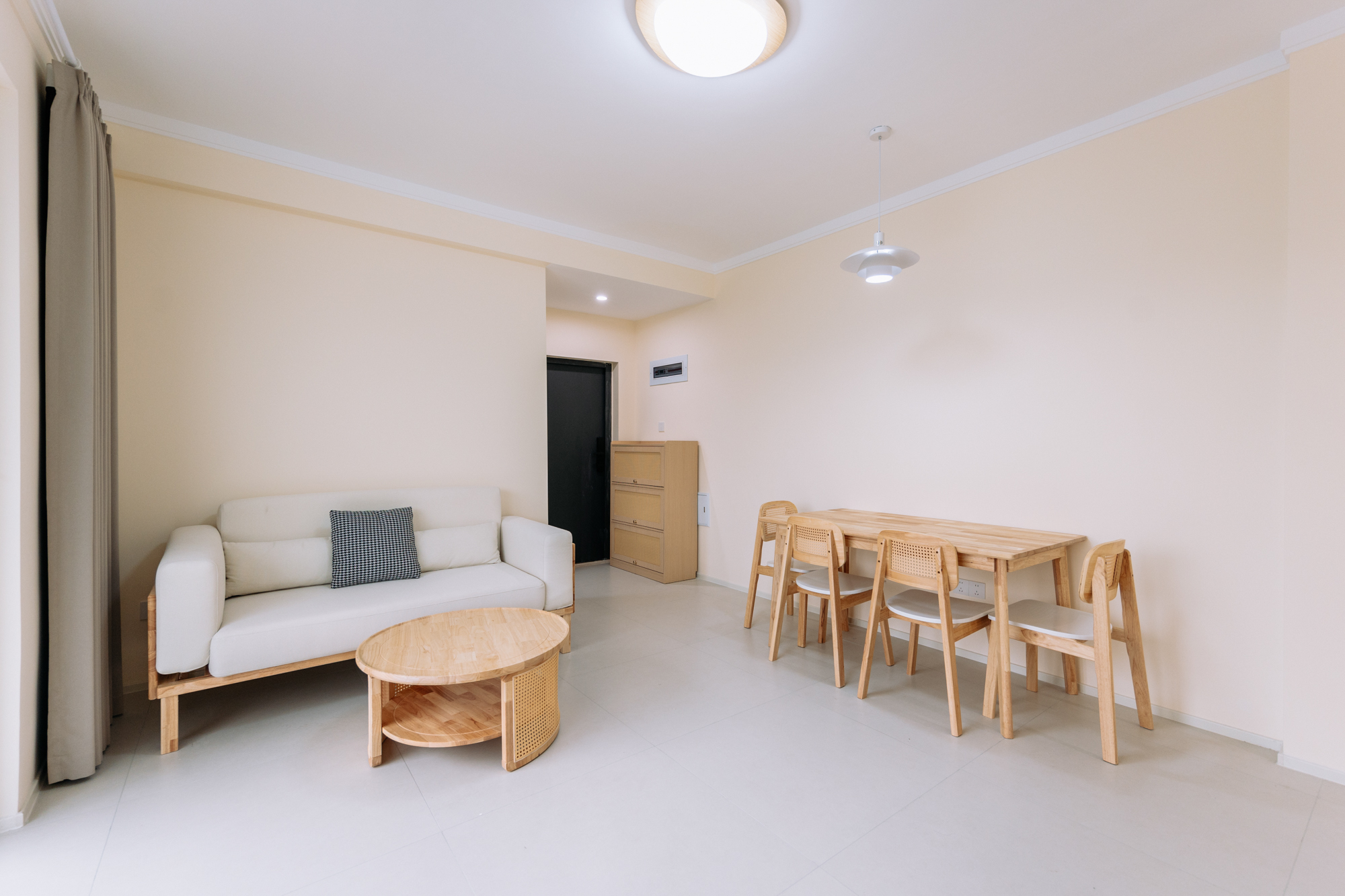 3室2厅2阳1厨2卫 · 浦新小区