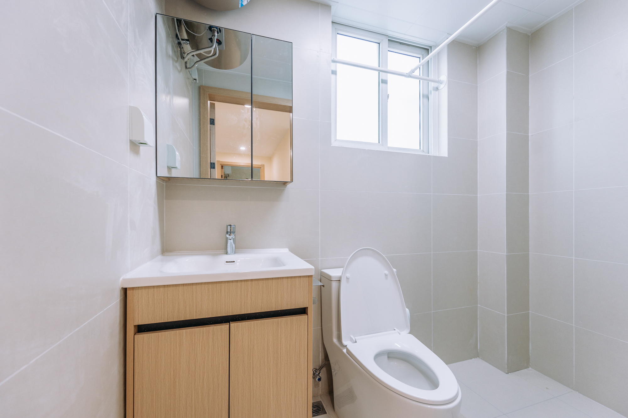 3室2厅2阳1厨2卫 · 浦新小区