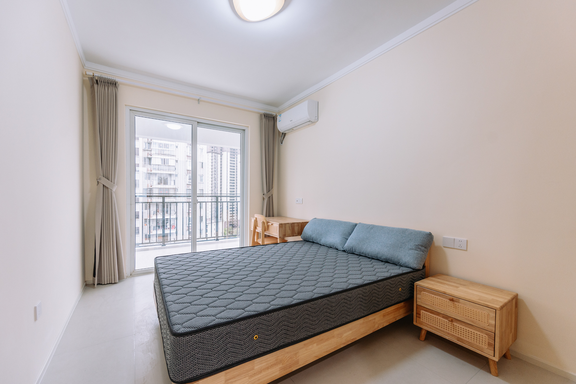 3室2厅2阳1厨2卫 · 浦新小区