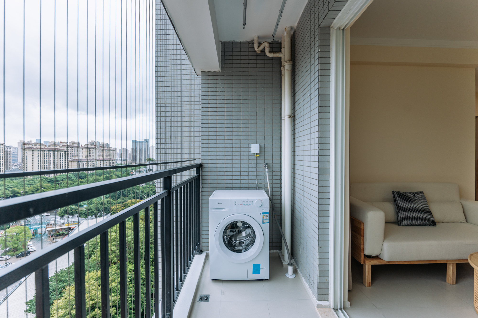 3室2厅2阳1厨2卫 · 浦新小区