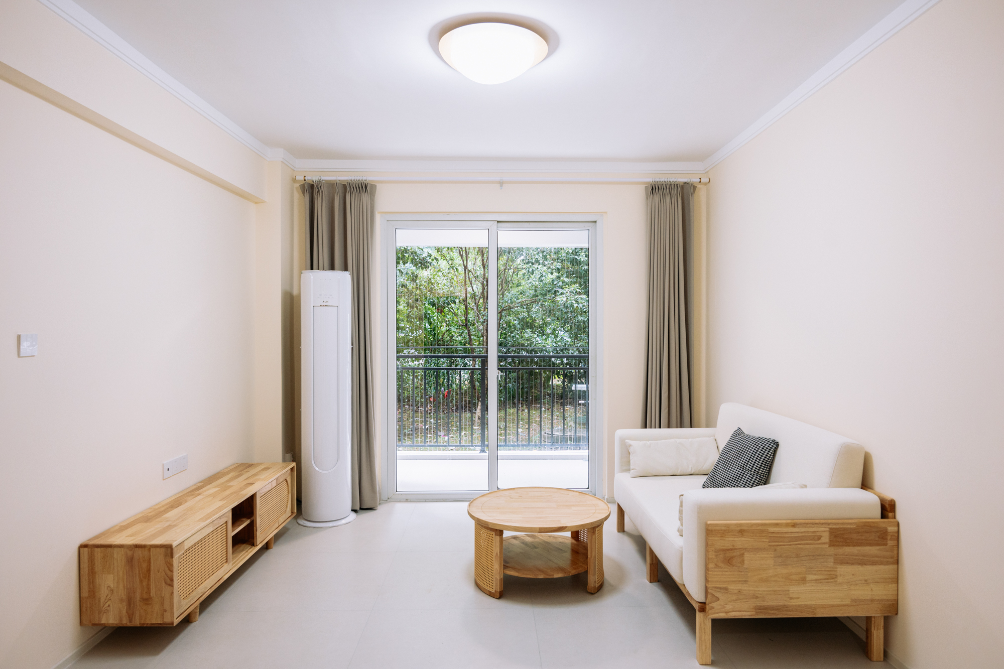 2室2厅1阳1厨1卫 · 浦新小区