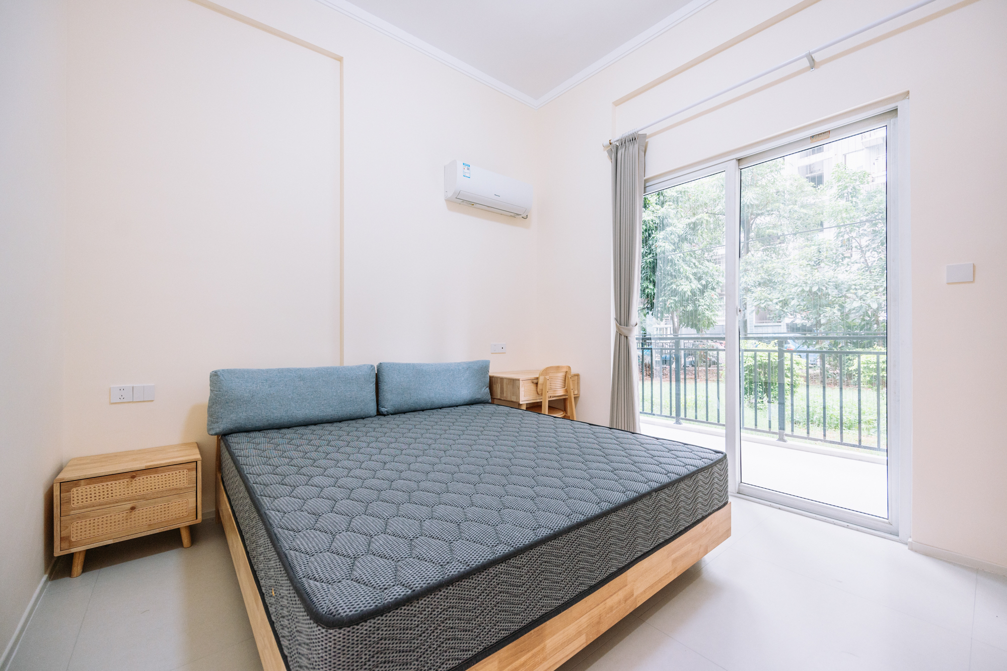 3室2厅2阳1厨1卫 · 浦新小区