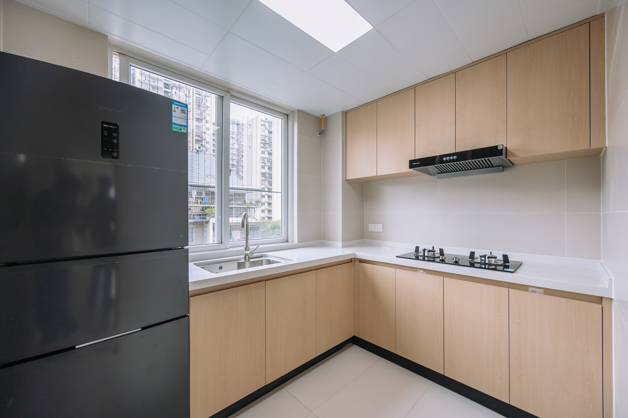 2室2厅1厨2卫3阳 · 盛世星城