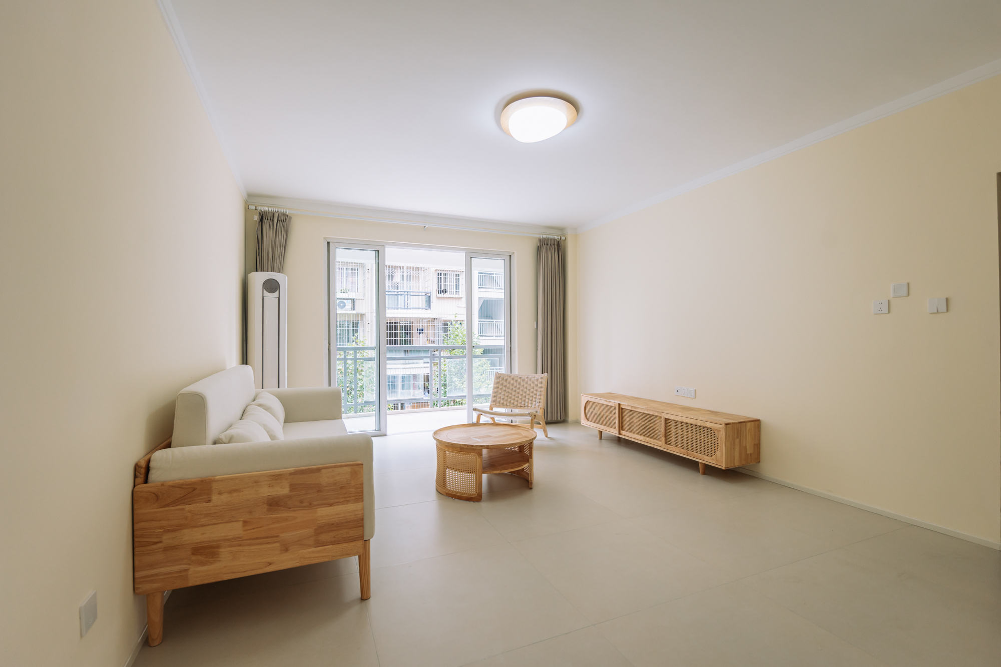 2室2厅1厨2卫4阳