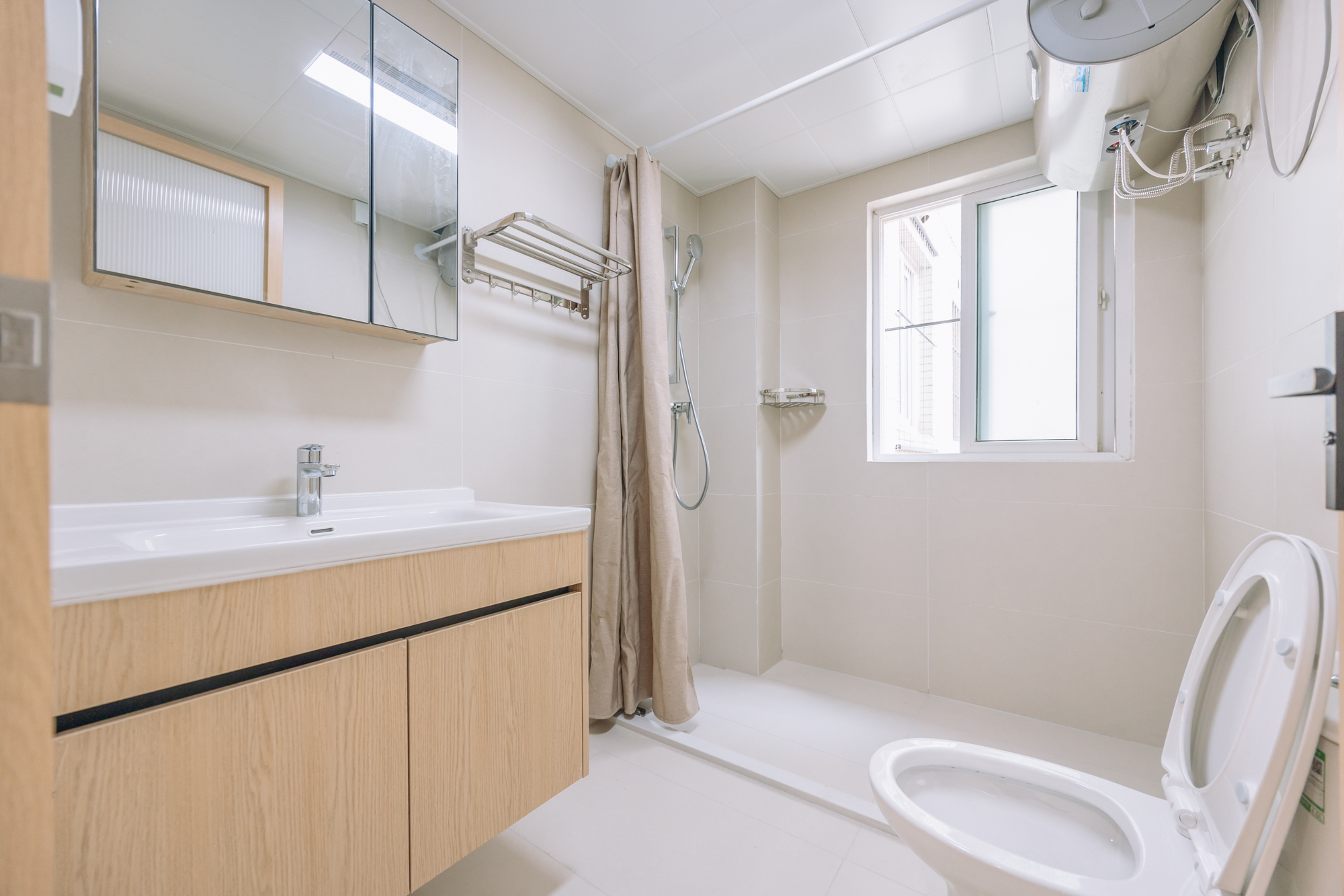 3室2厅1厨2卫2阳 · 盛世星城