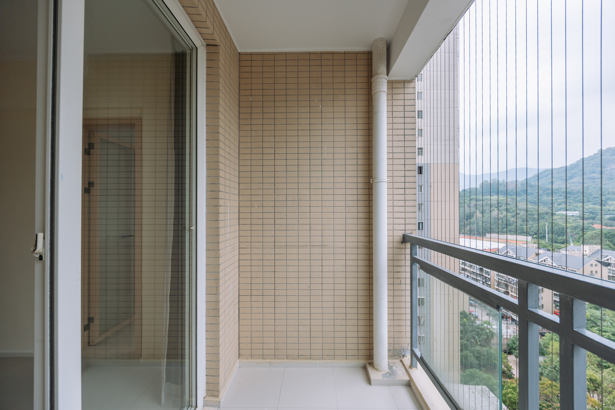 3室2厅1厨2卫1阳 · 盛世星城