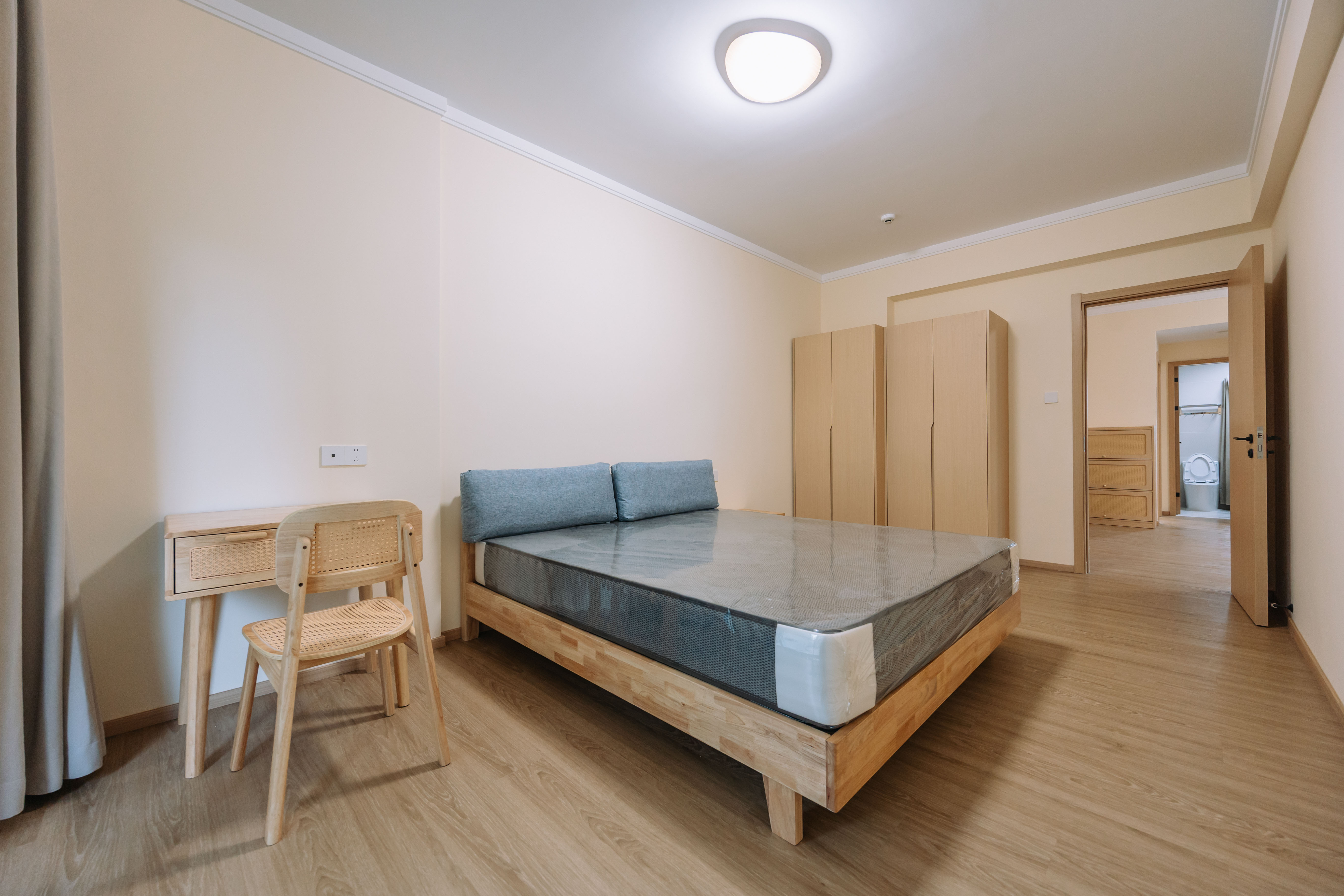 4室2厅2阳1厨2卫 · 凤泽新苑