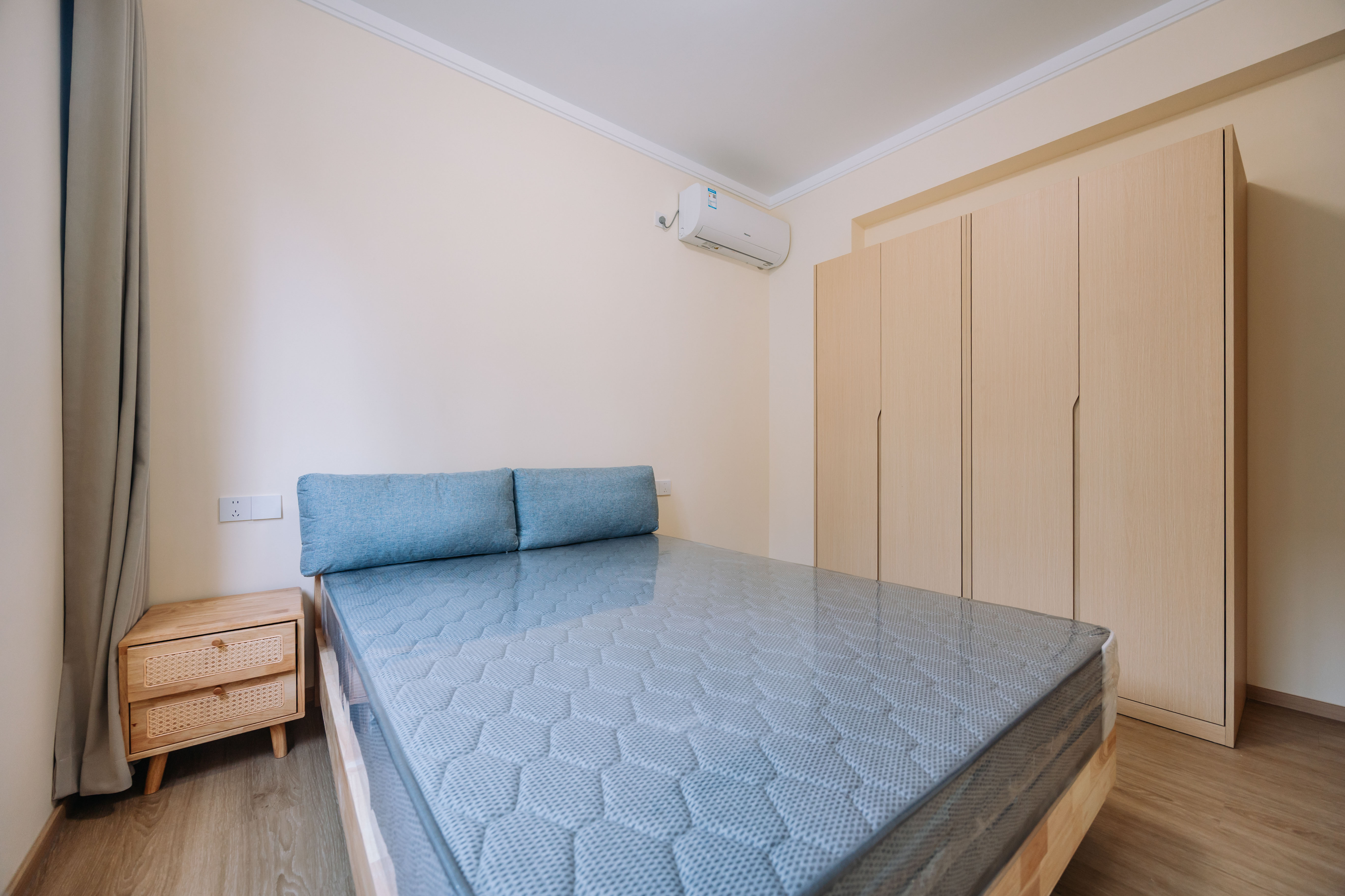 4室2厅2阳1厨2卫 · 凤泽新苑