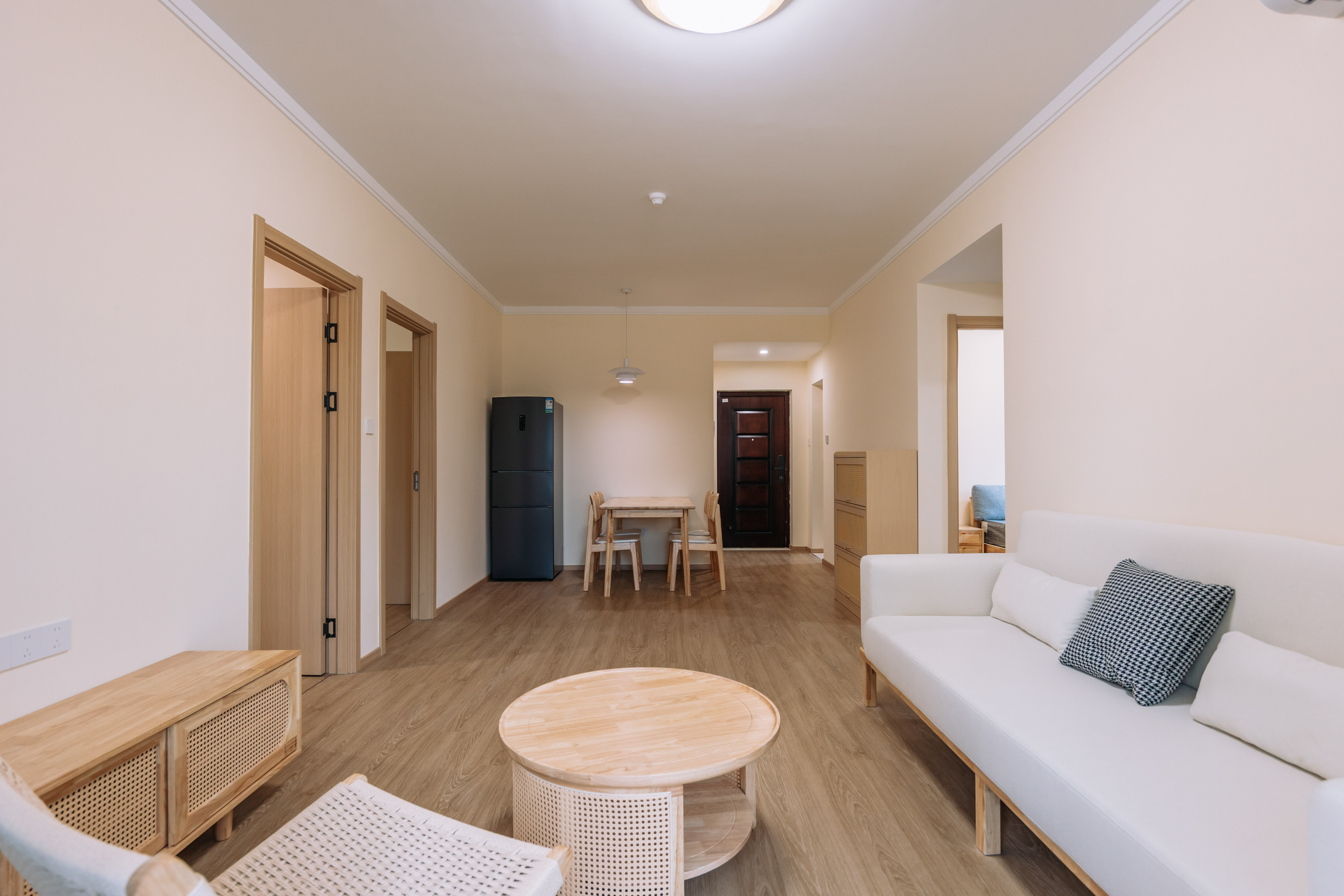 4室2厅2阳1厨2卫 · 凤泽新苑