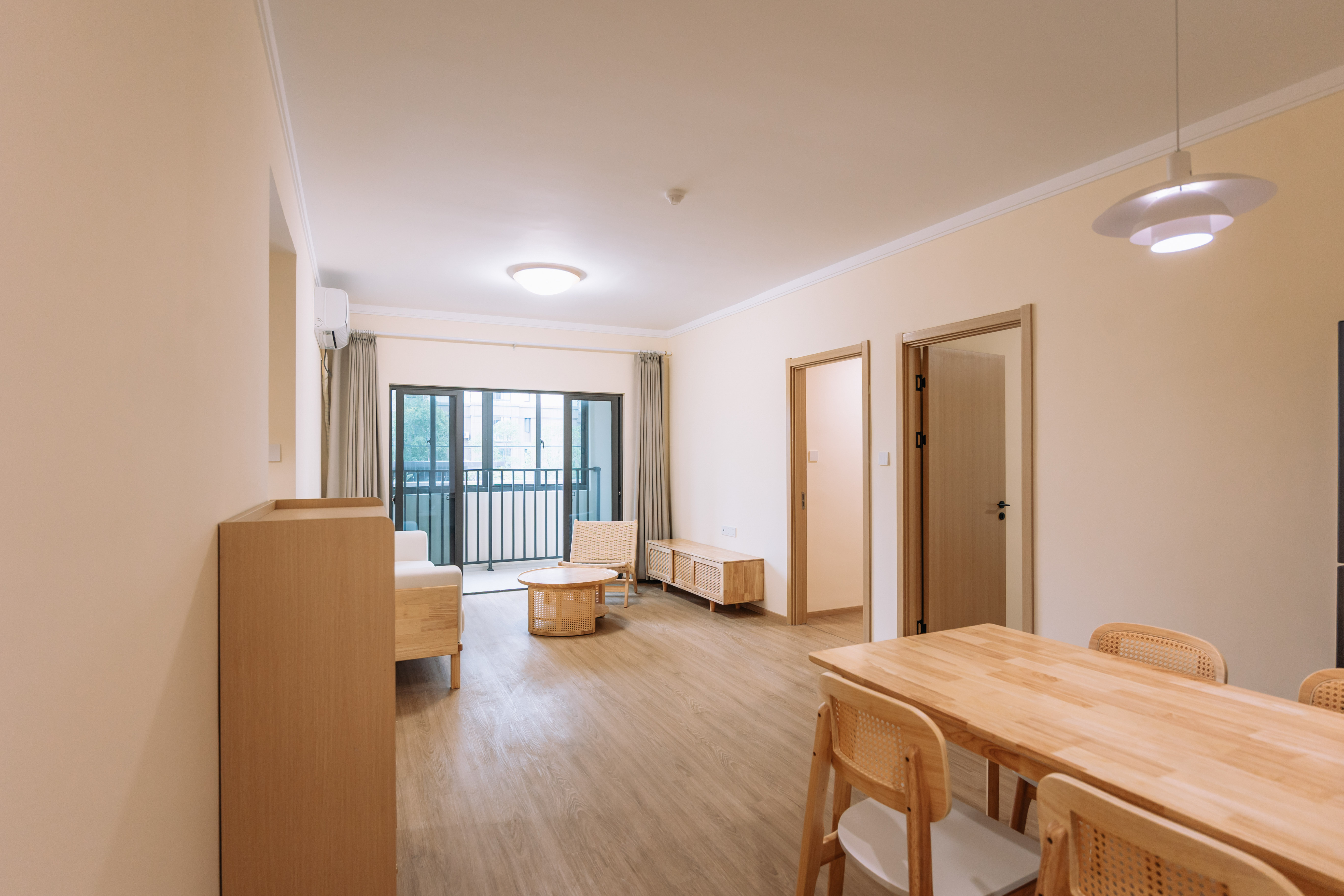 4室2厅2阳1厨2卫 · 凤泽新苑