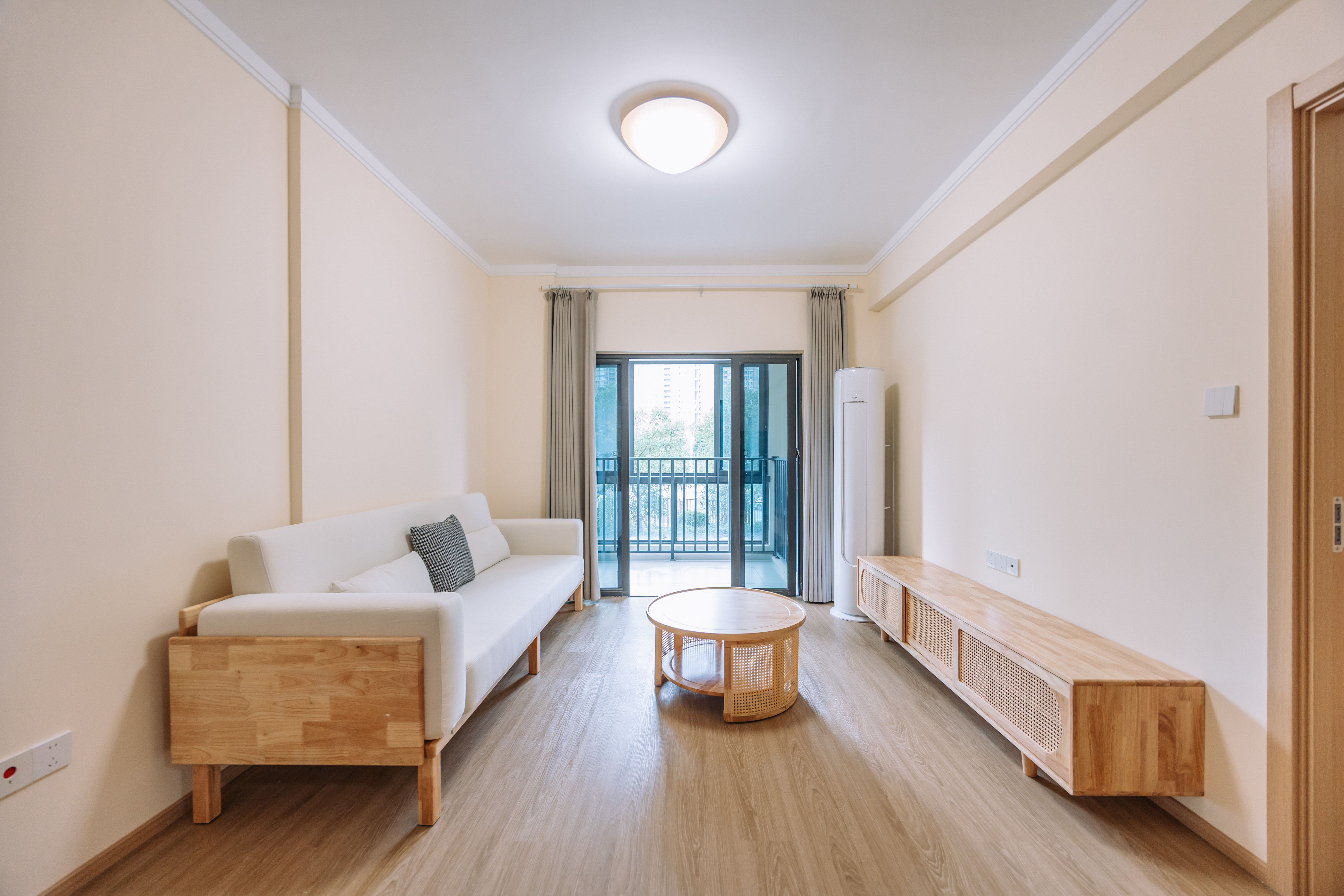 3室2厅2阳1厨2卫