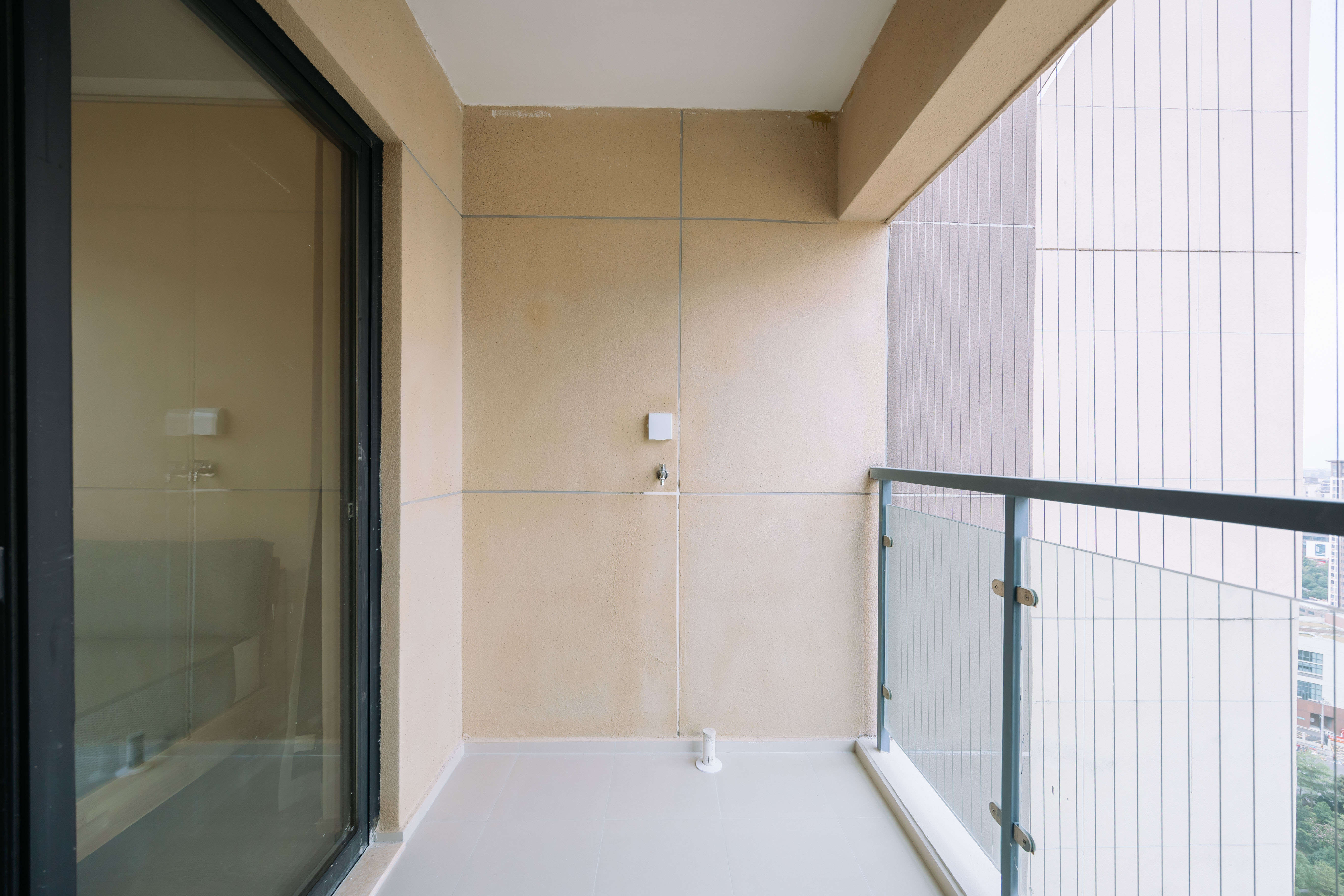 3室2厅2阳1厨2卫 · 金凤新苑