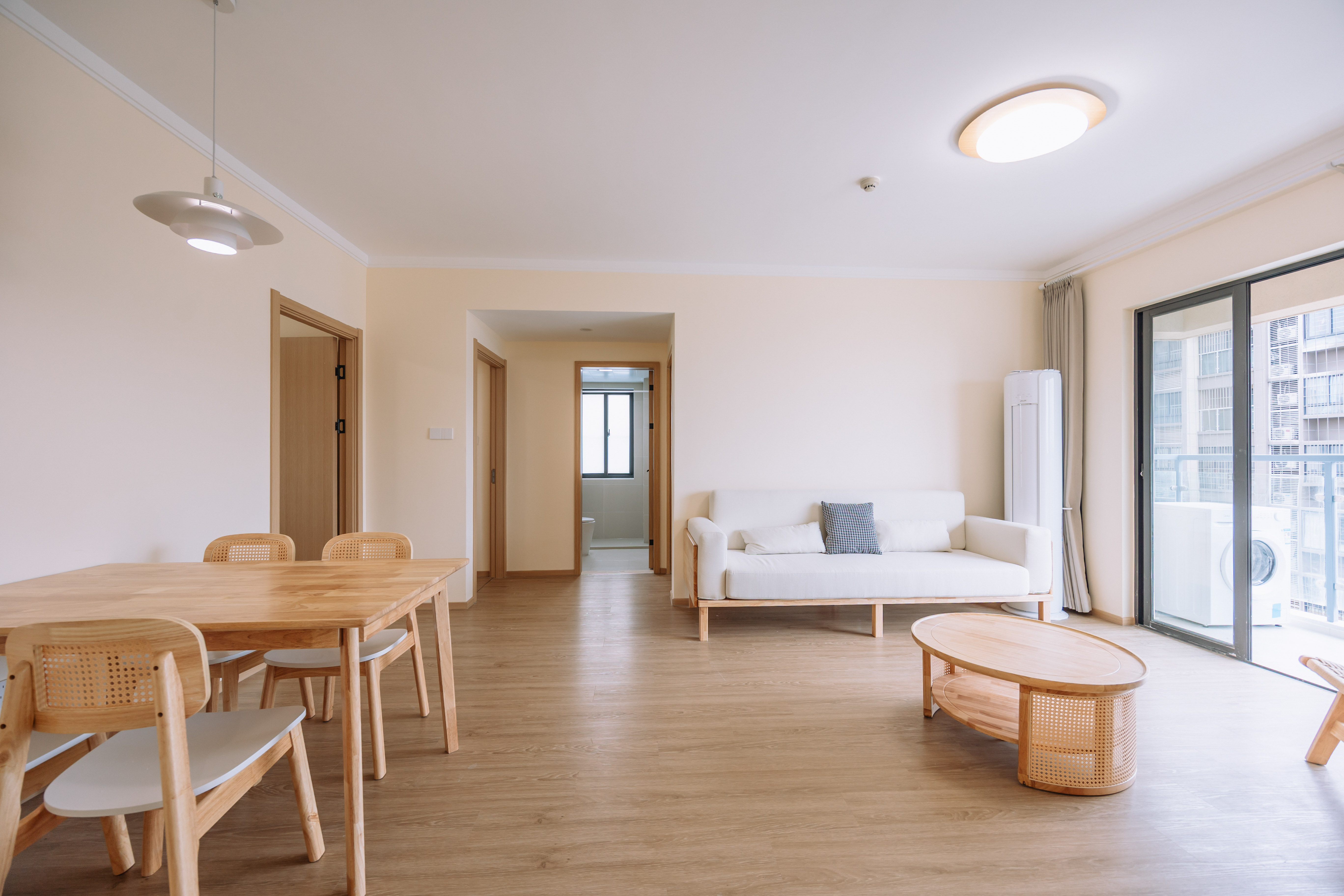 3室2厅2阳1厨2卫 · 金凤新苑