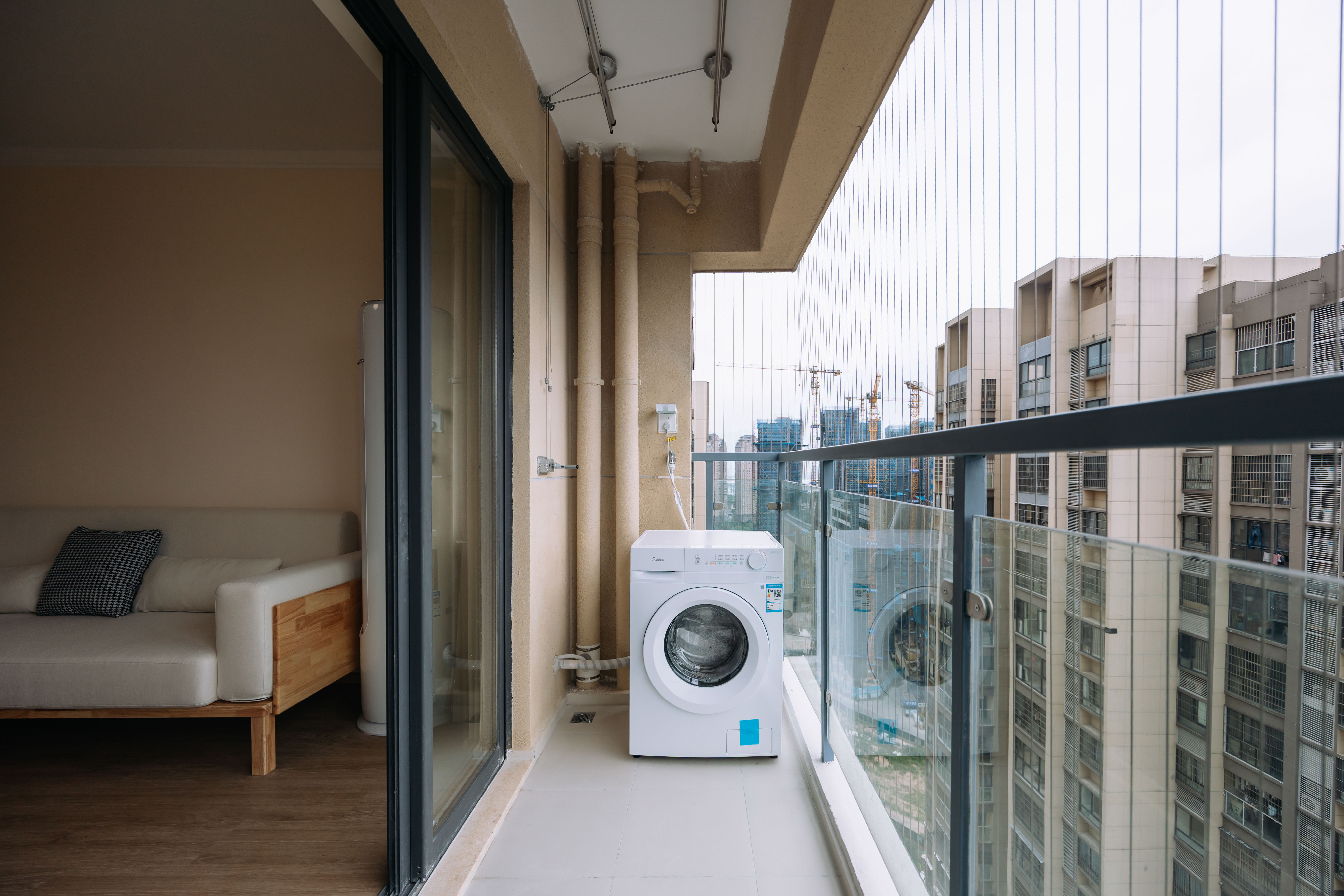 3室2厅2阳1厨2卫 · 金凤新苑