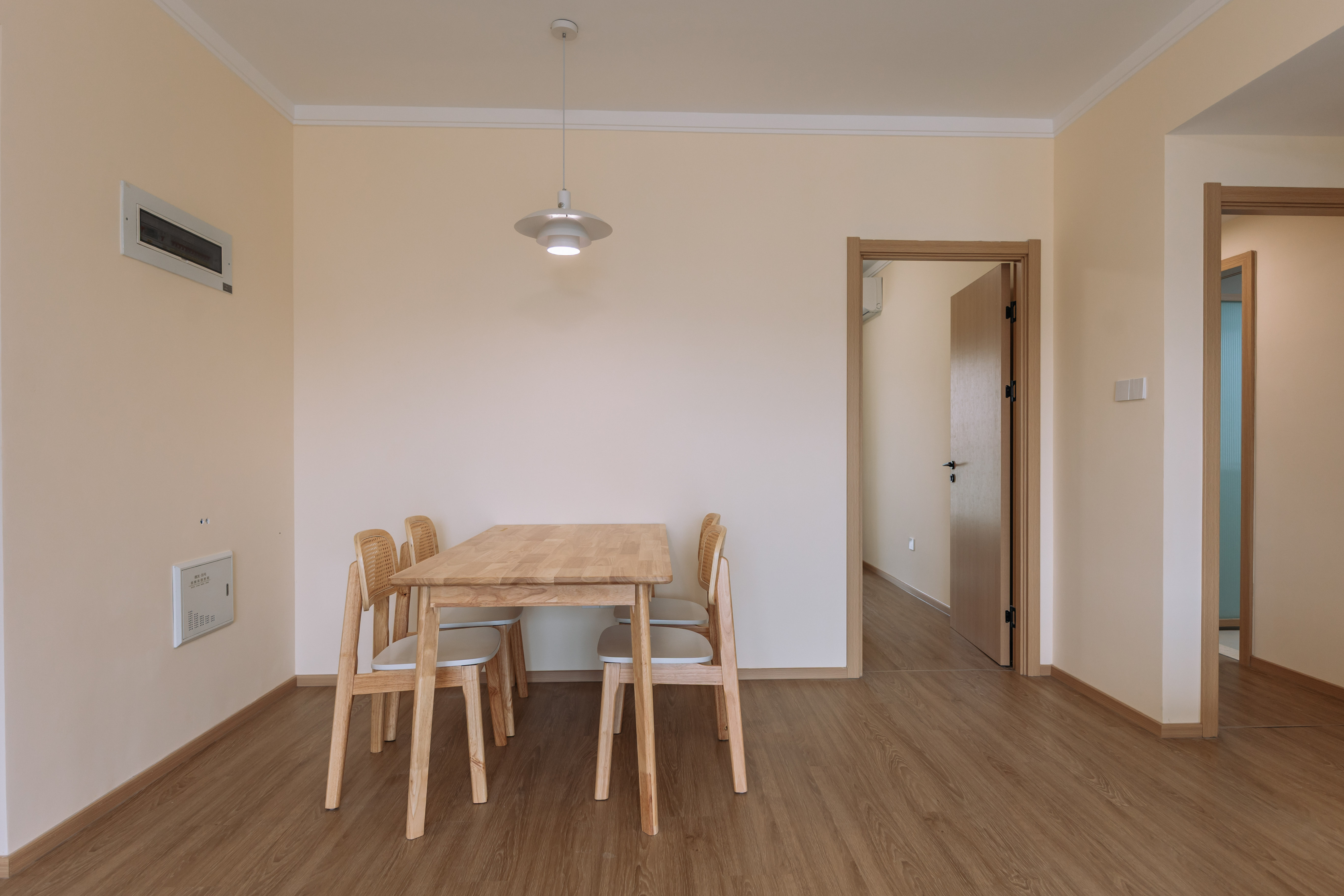 3室2厅2阳1厨2卫 · 金凤新苑