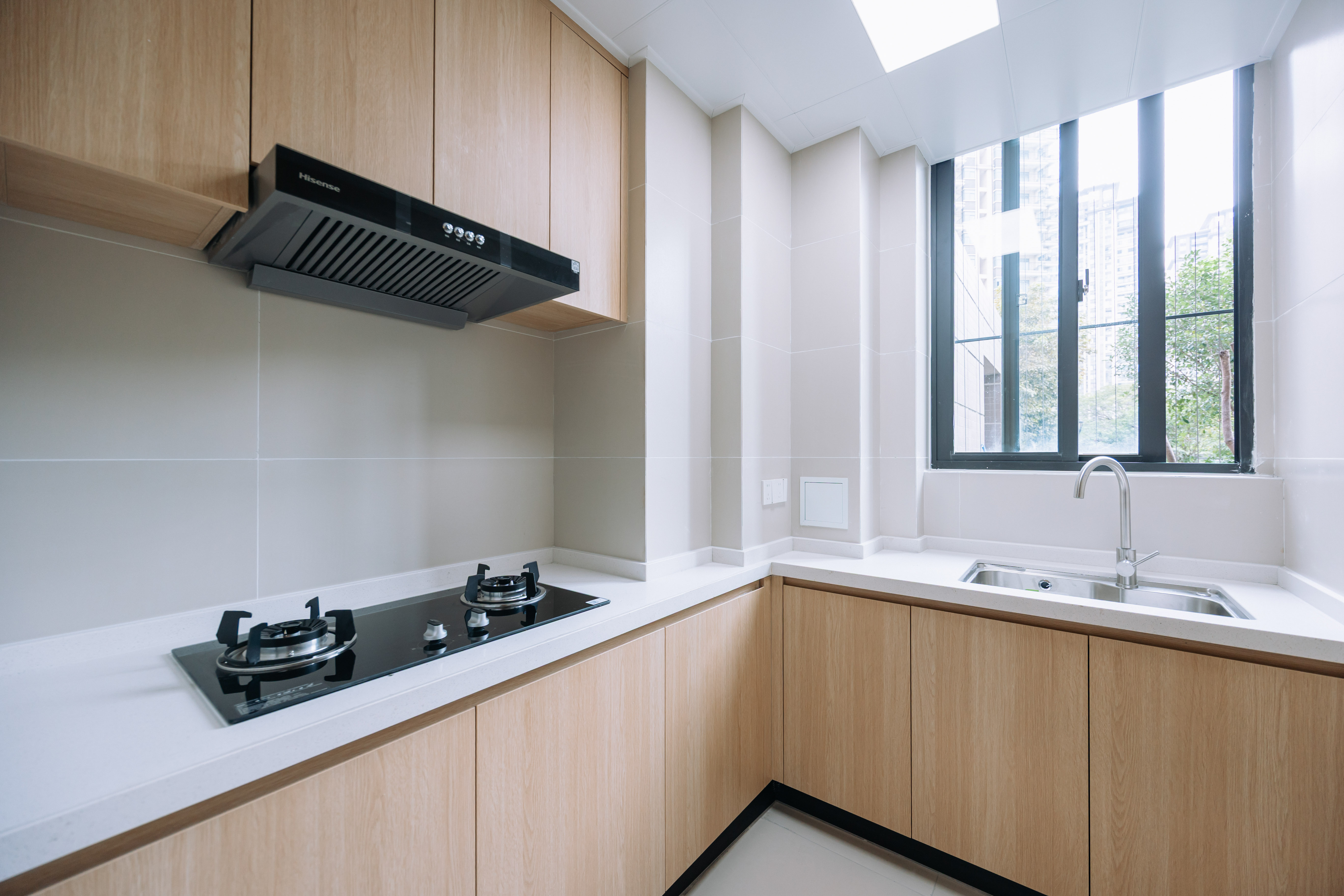 3室2厅1阳1厨1卫 · 金凤新苑