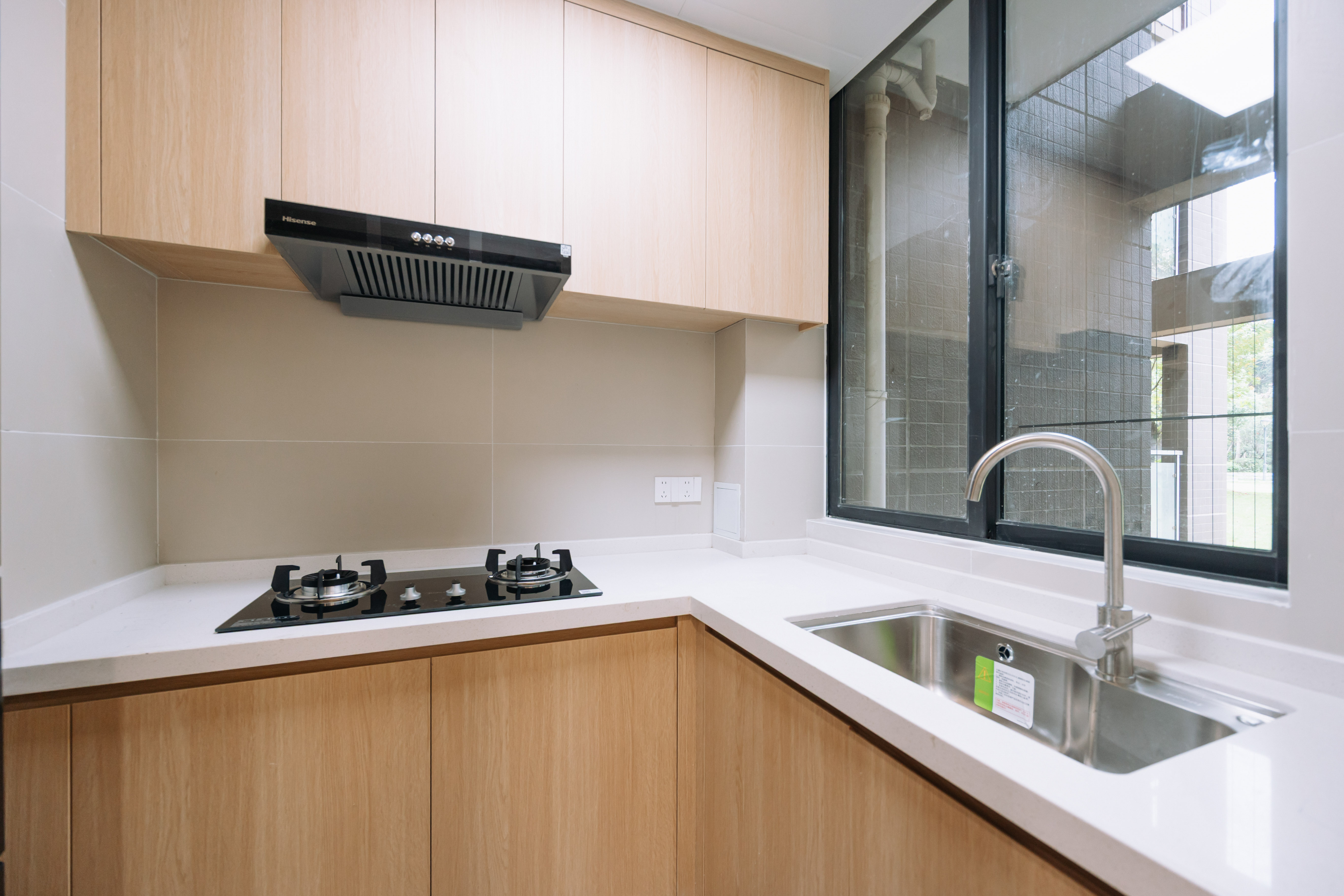 1室1厅1阳1厨1卫 · 金凤新苑