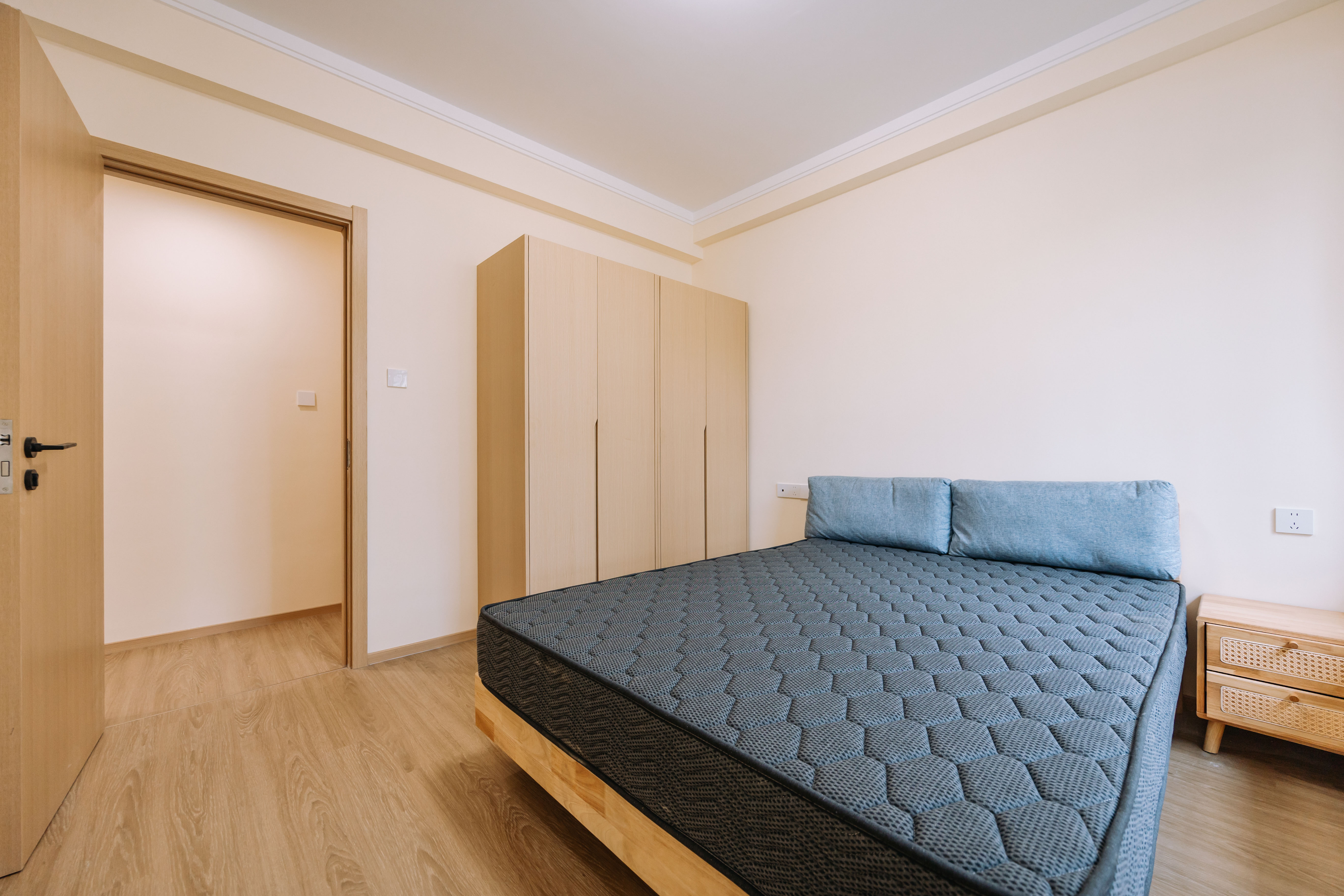 4室2厅2阳1厨2卫 · 金凤新苑