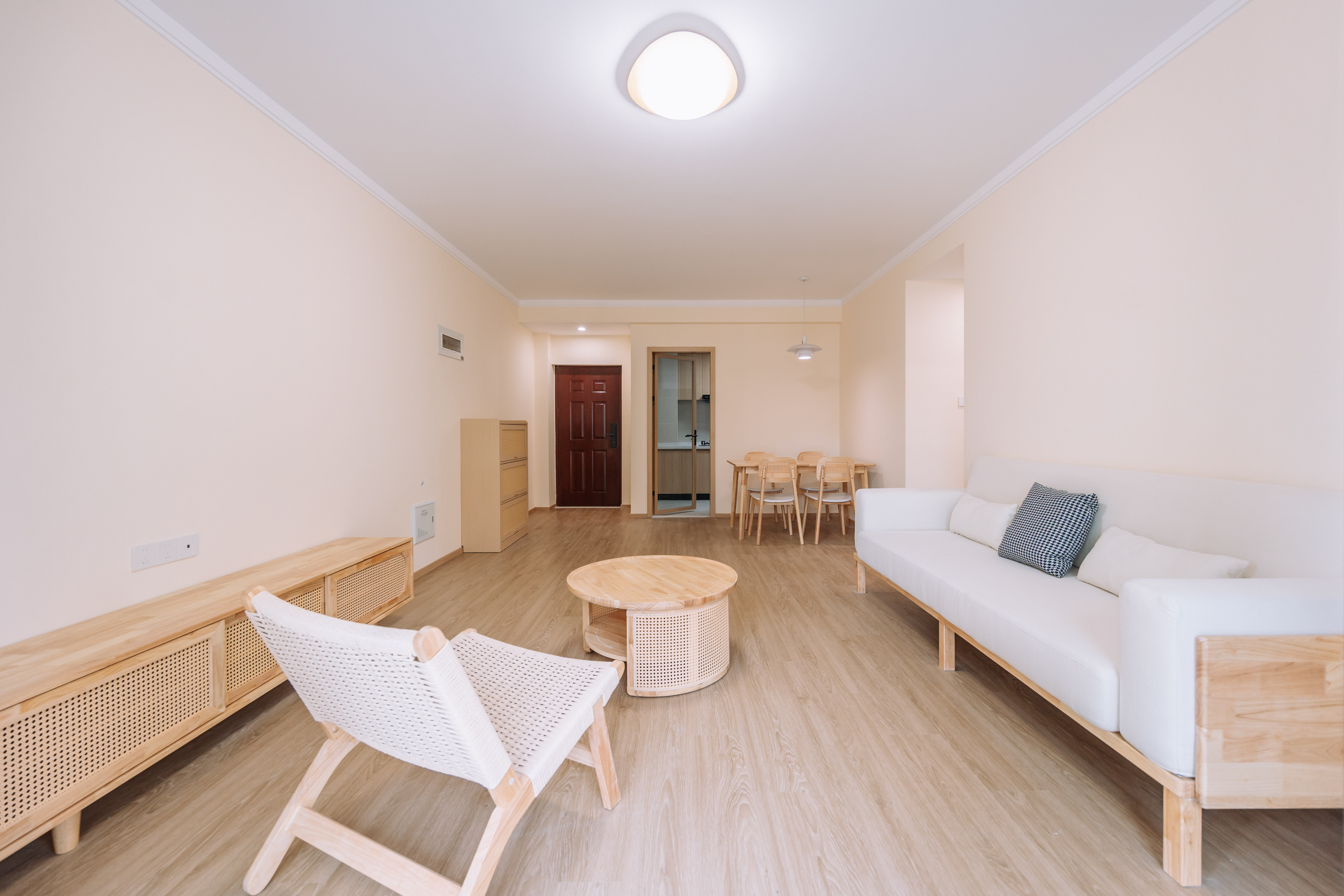 4室2厅2阳1厨2卫 · 金凤新苑