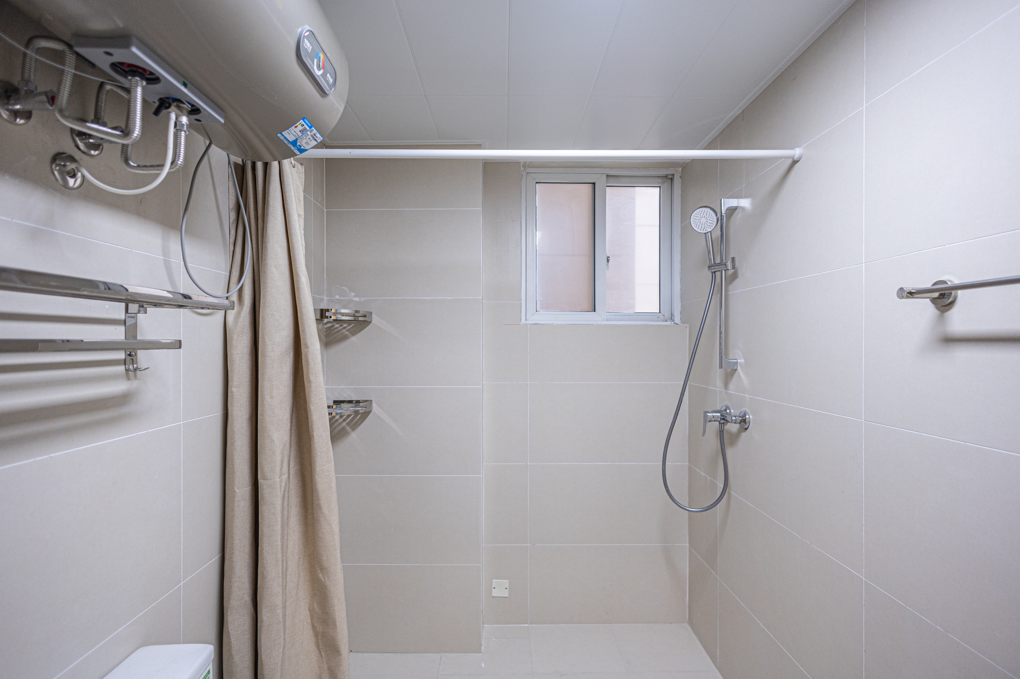 4室2厅2阳1厨2卫 · 迎霞新城