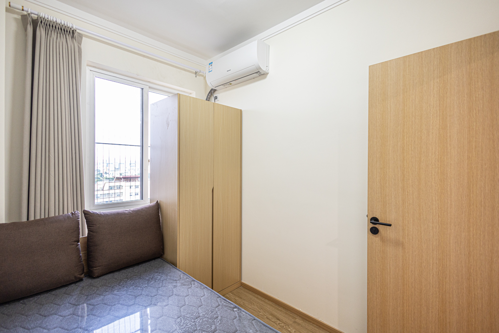 4室2厅2阳1厨2卫 · 迎霞新城