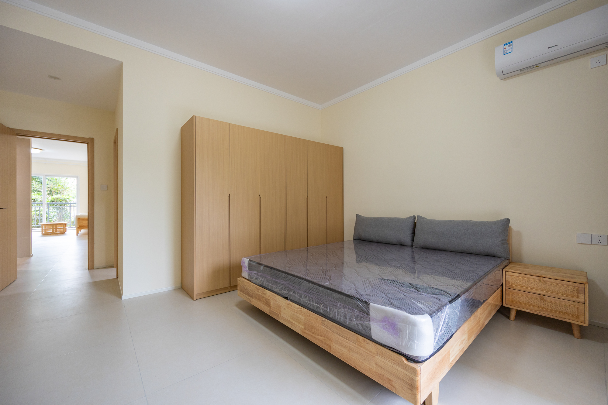 4室2厅1厨2卫2阳 · 官路小区