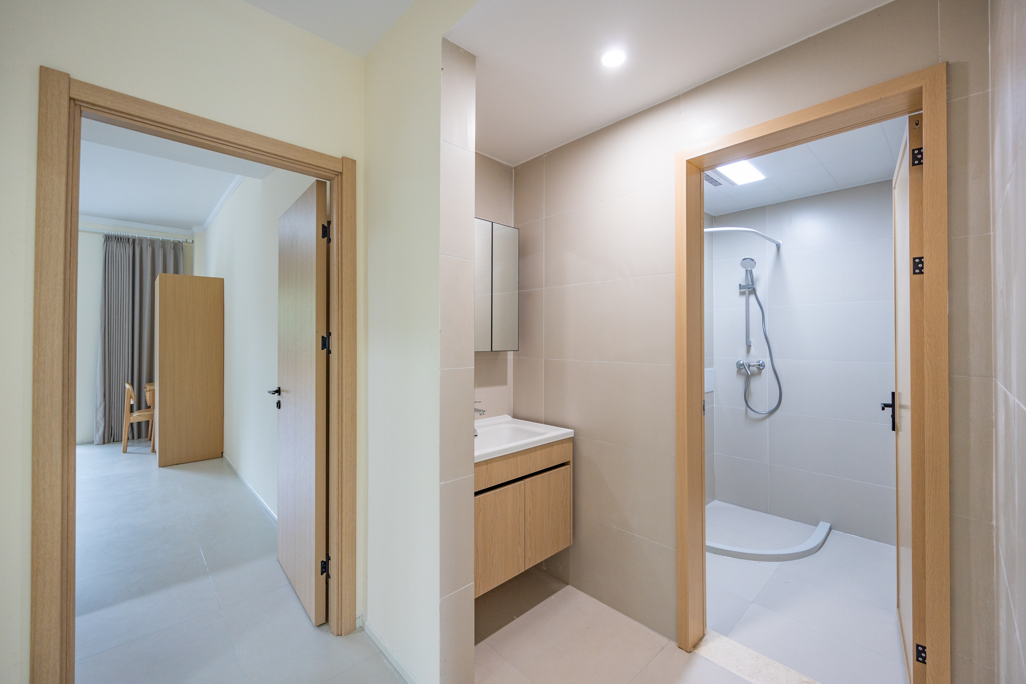 4室2厅1厨2卫2阳 · 官路小区