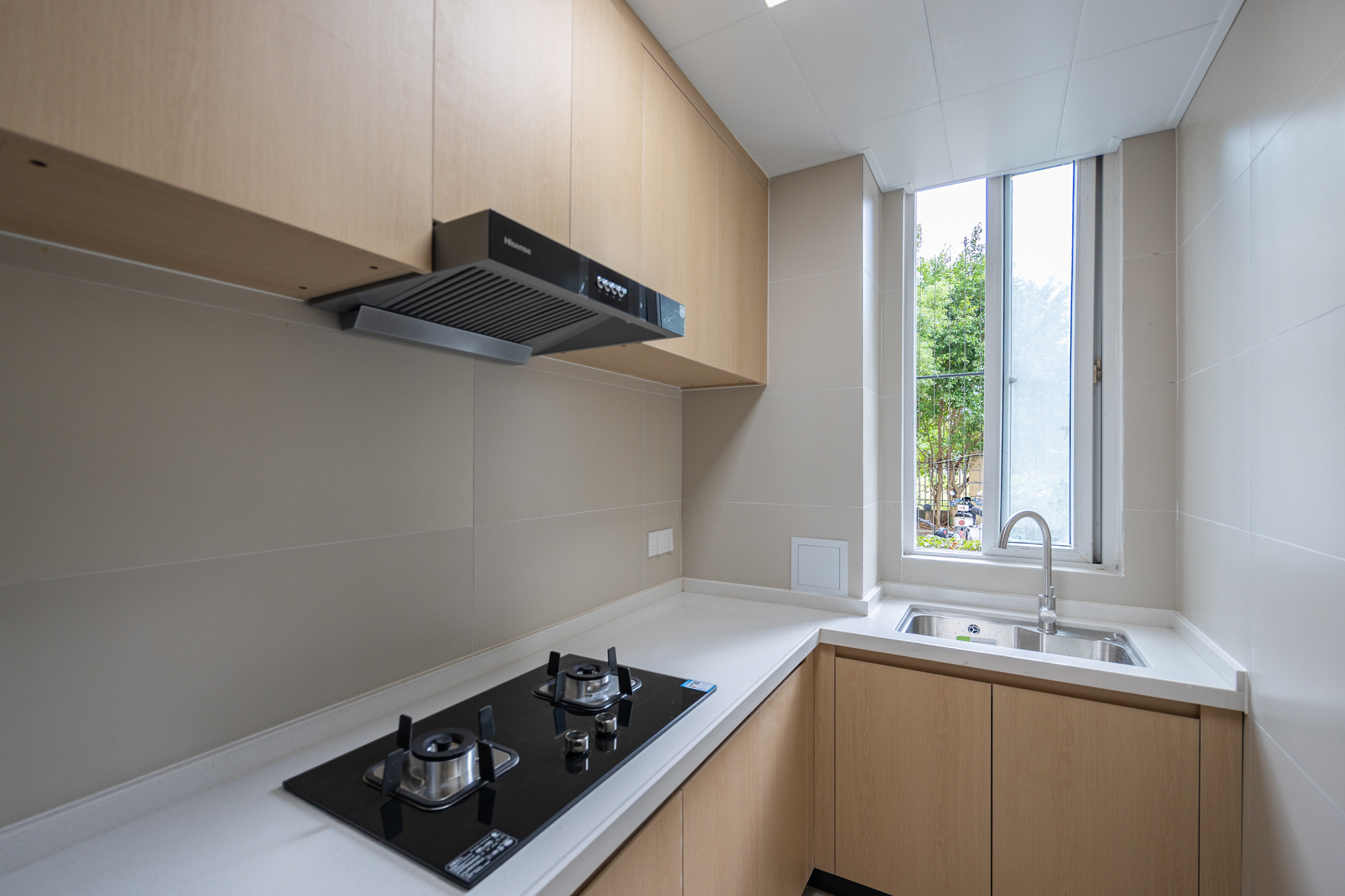 4室2厅1厨2卫2阳 · 官路小区