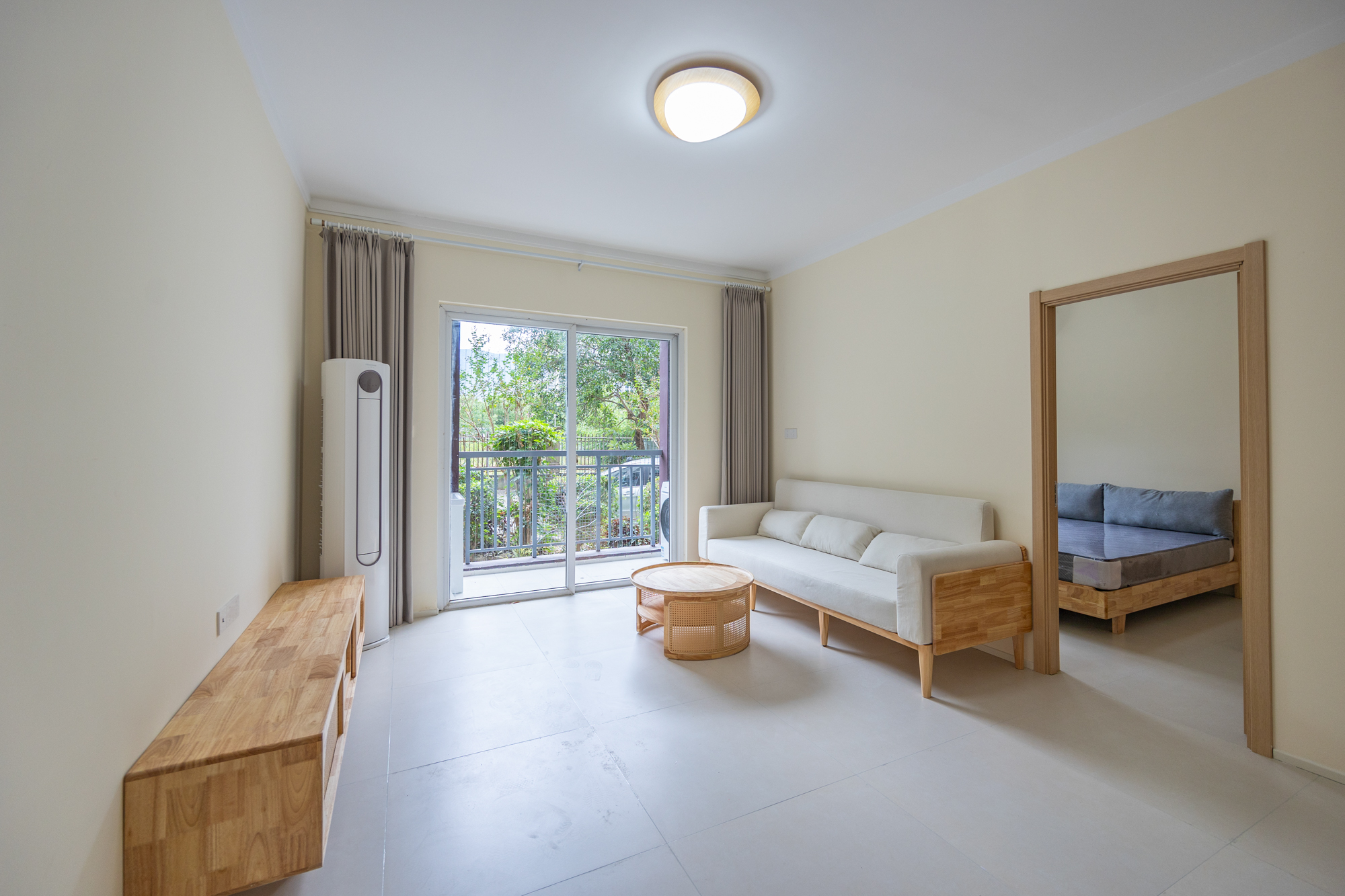 4室2厅1厨2卫2阳 · 官路小区