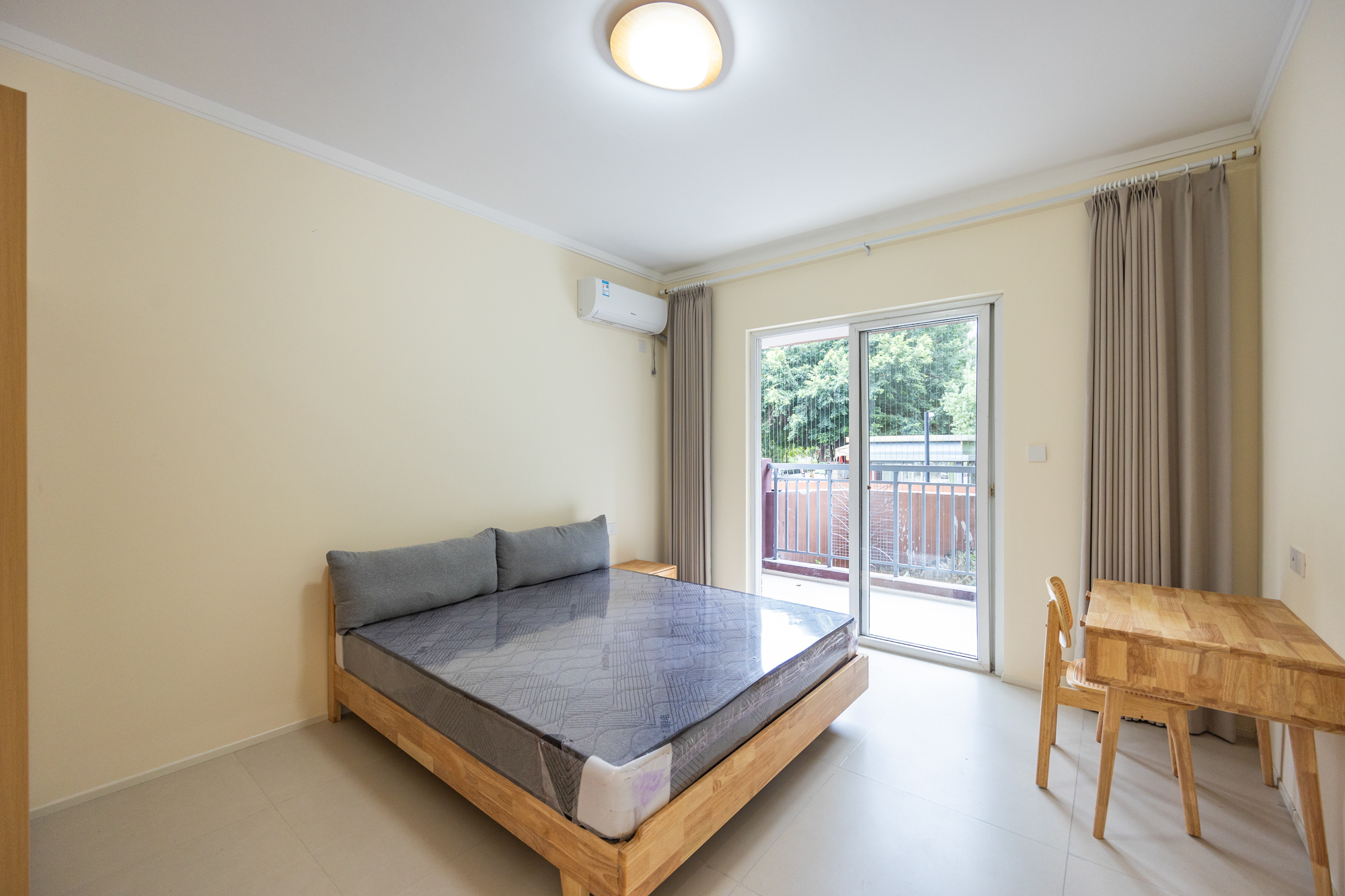 2室2厅1厨1卫2阳 · 官路小区