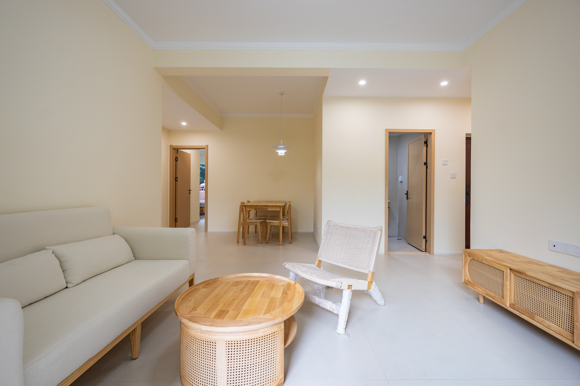 2室2厅1厨1卫2阳 · 官路小区