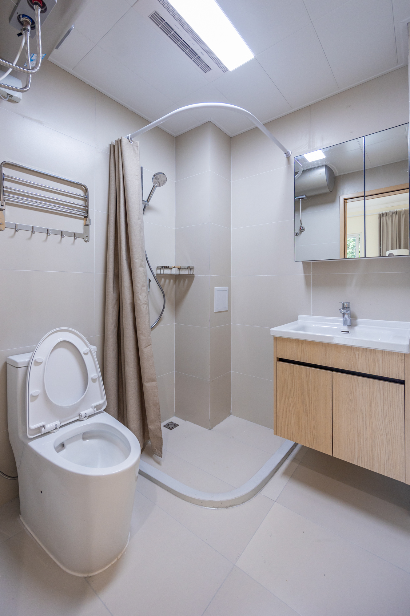 2室2厅1厨1卫2阳 · 官路小区