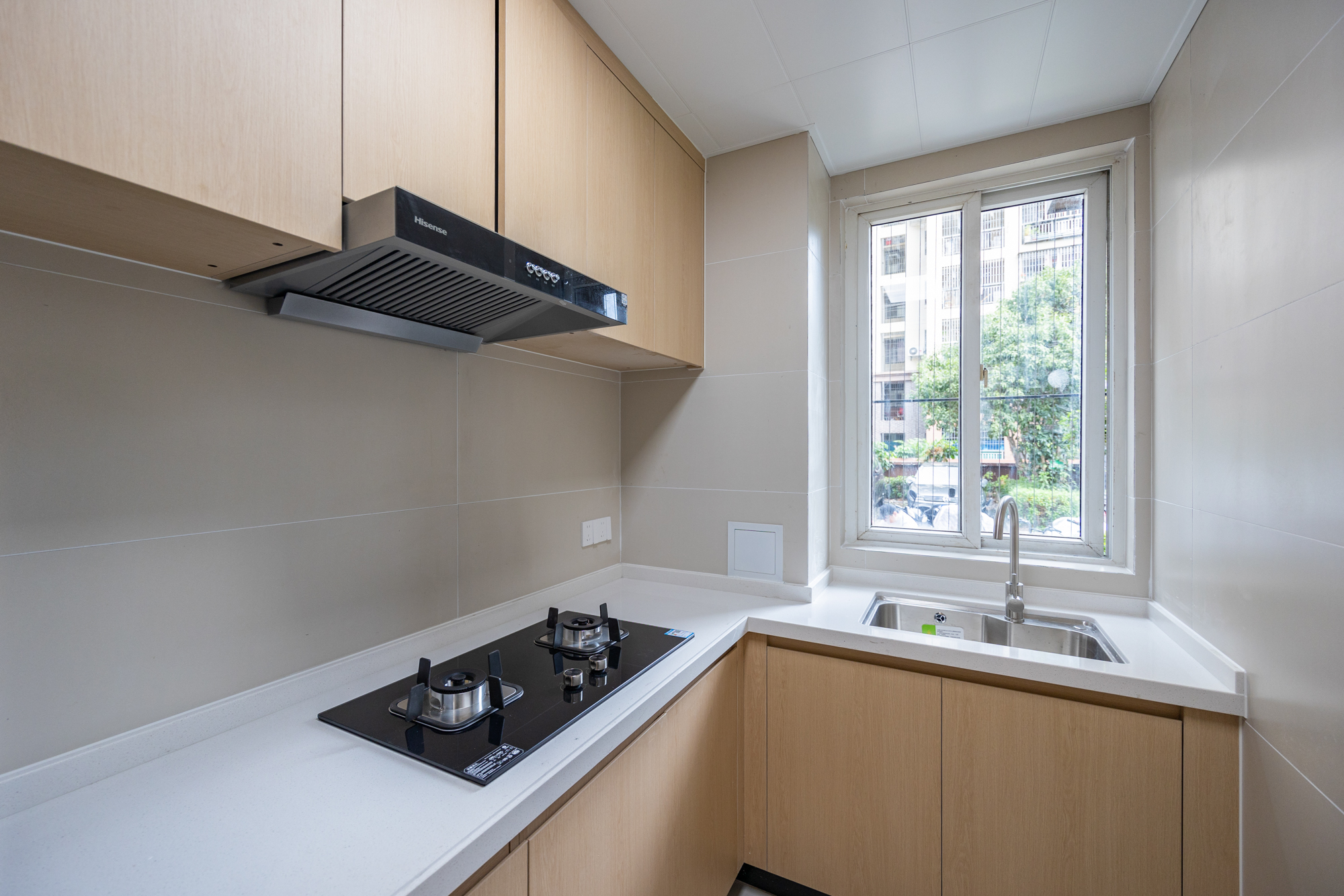 2室2厅1厨1卫2阳 · 官路小区