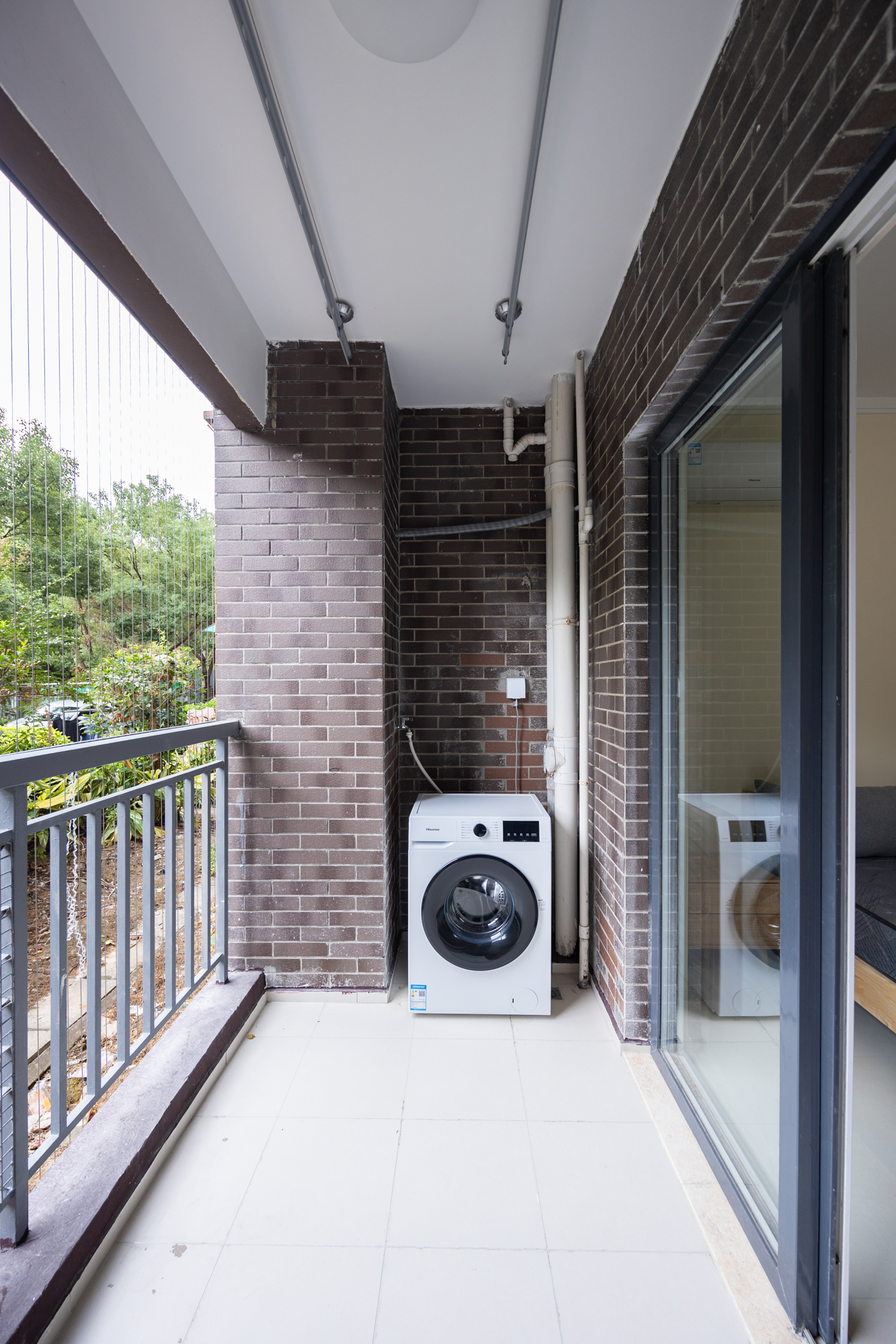 3室2厅1厨1卫1阳 · 官路小区