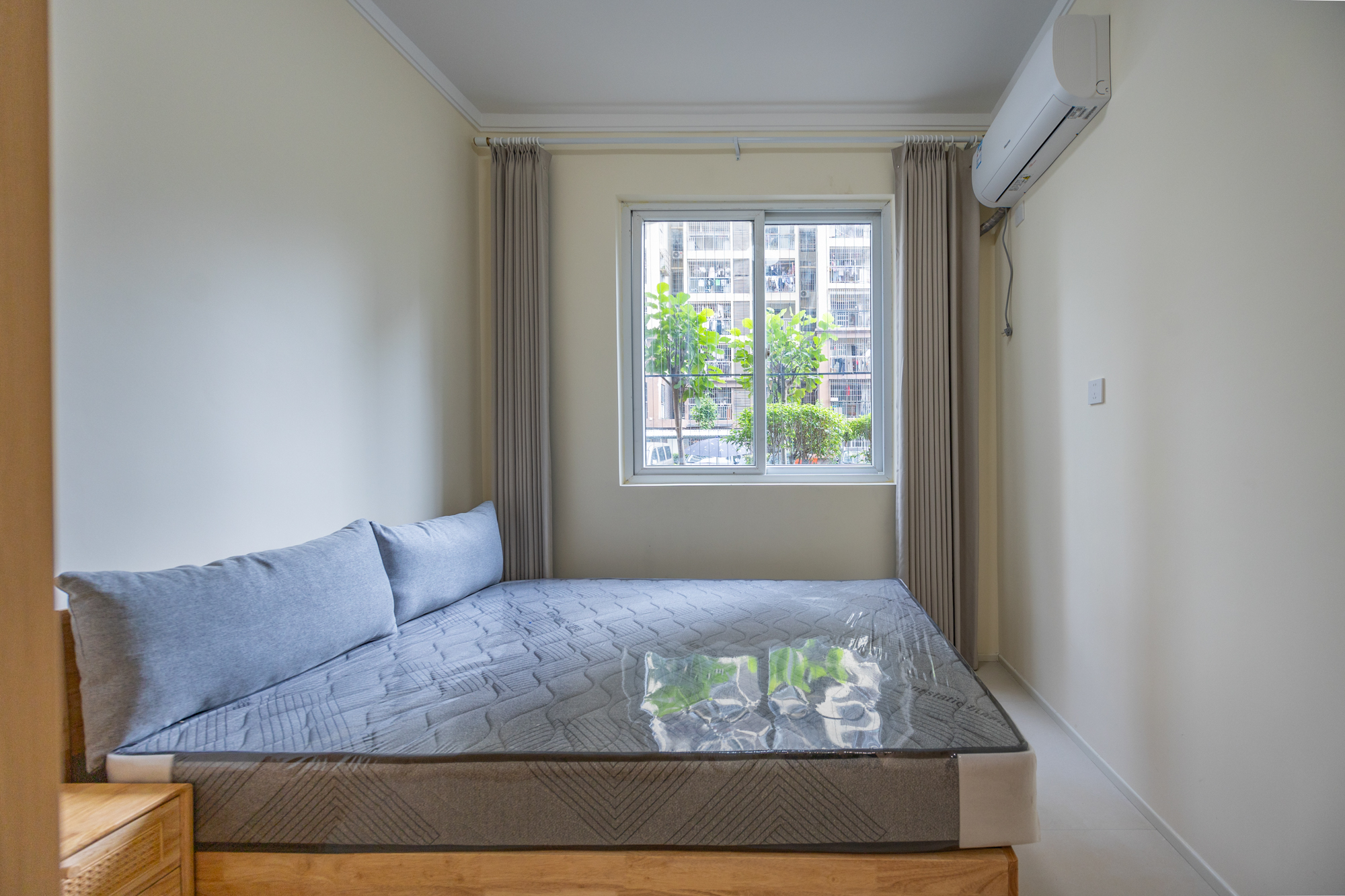 3室2厅1厨1卫1阳 · 官路小区