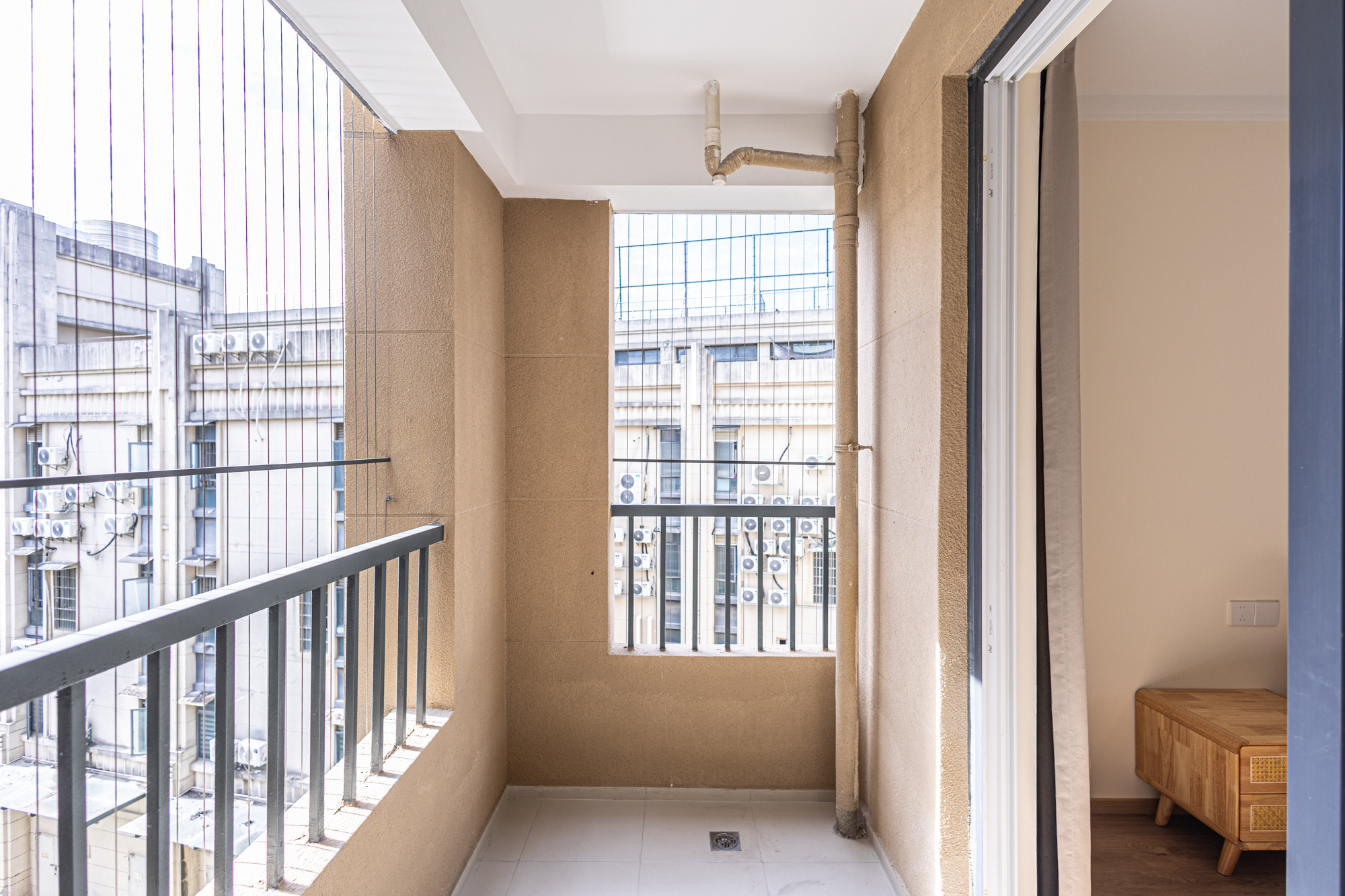 3室2厅2阳1厨2卫 · 黄山新城