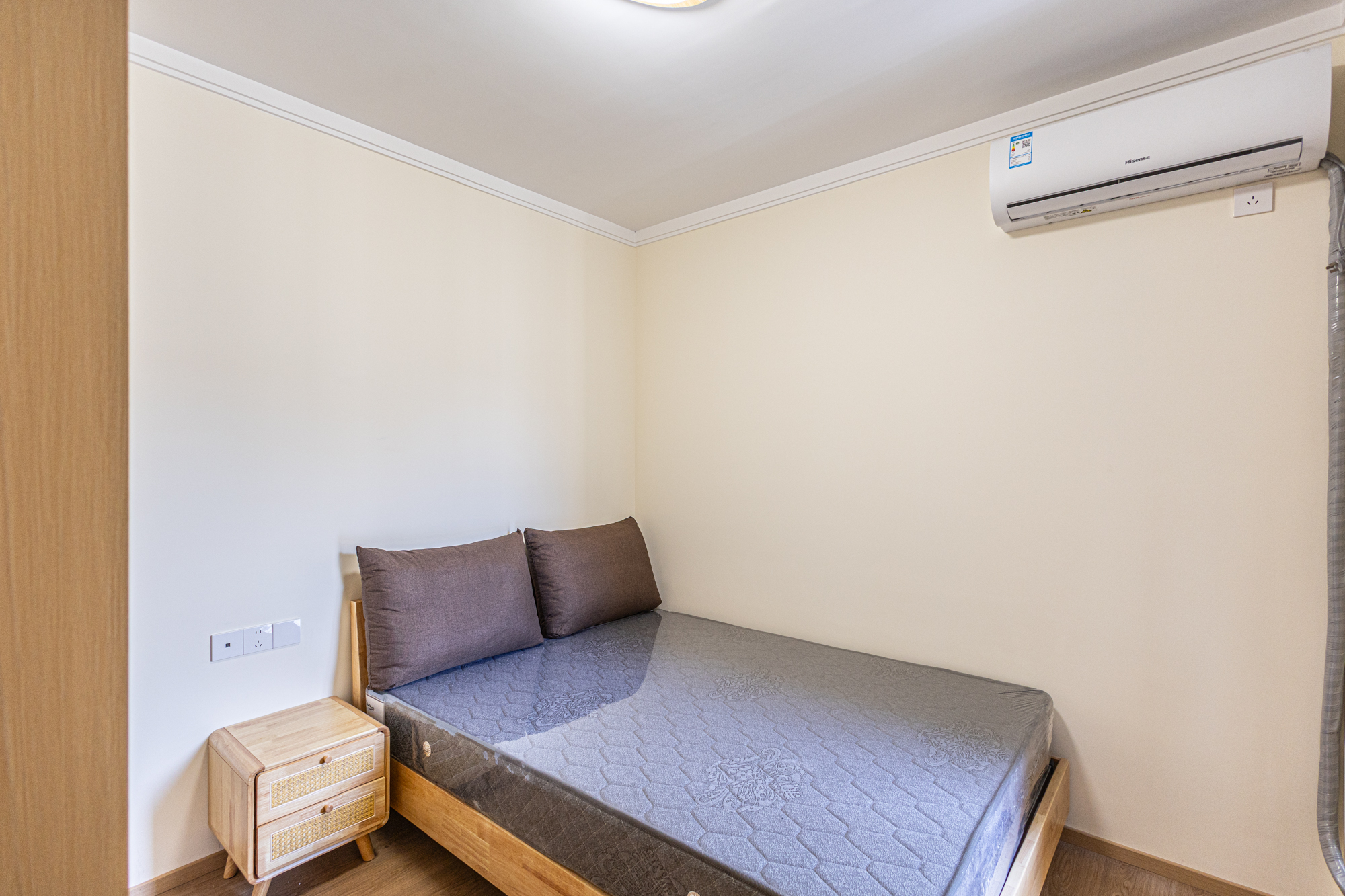 3室2厅2阳1厨2卫 · 黄山新城