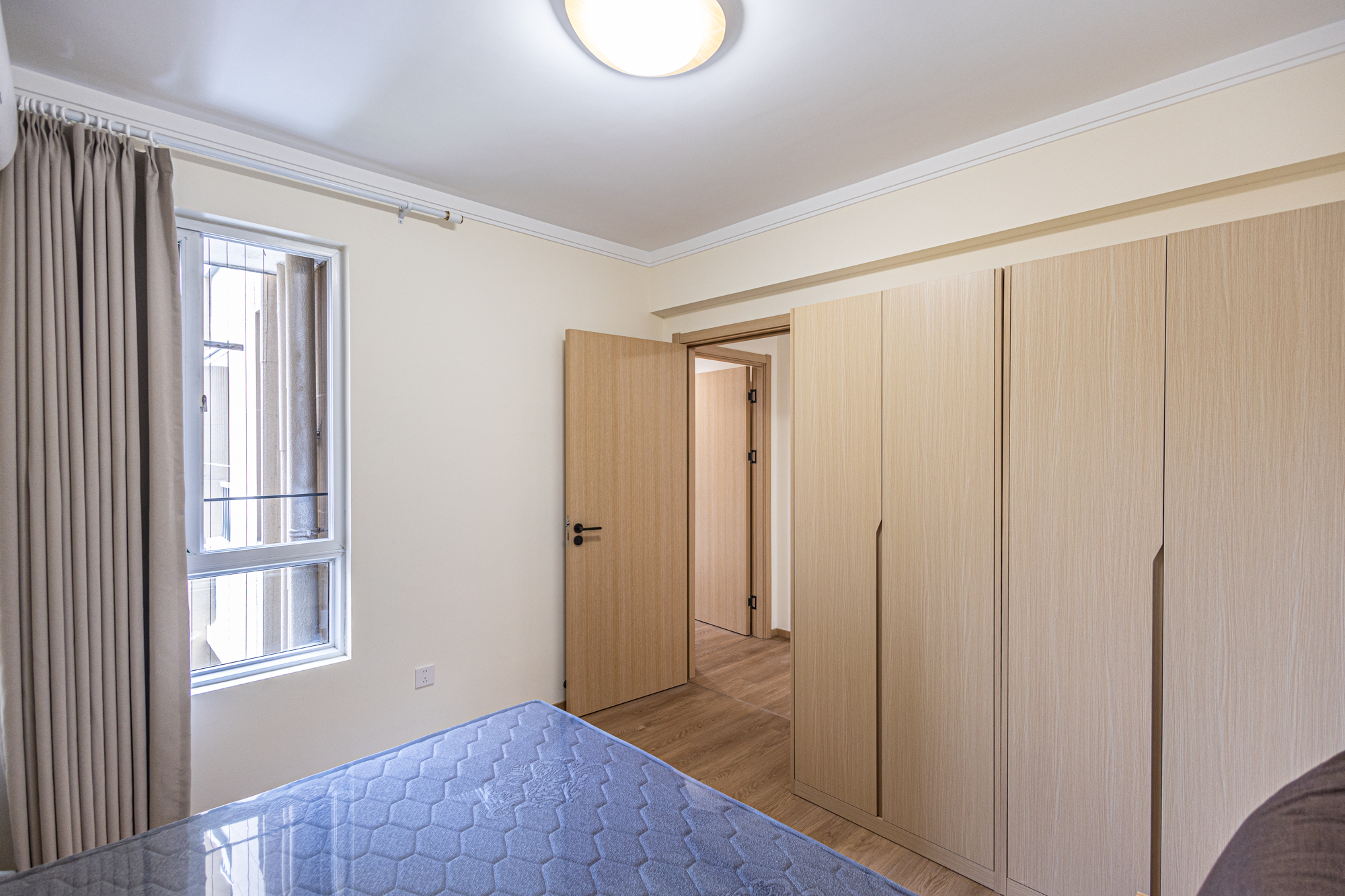 3室2厅2阳1厨2卫 · 黄山新城