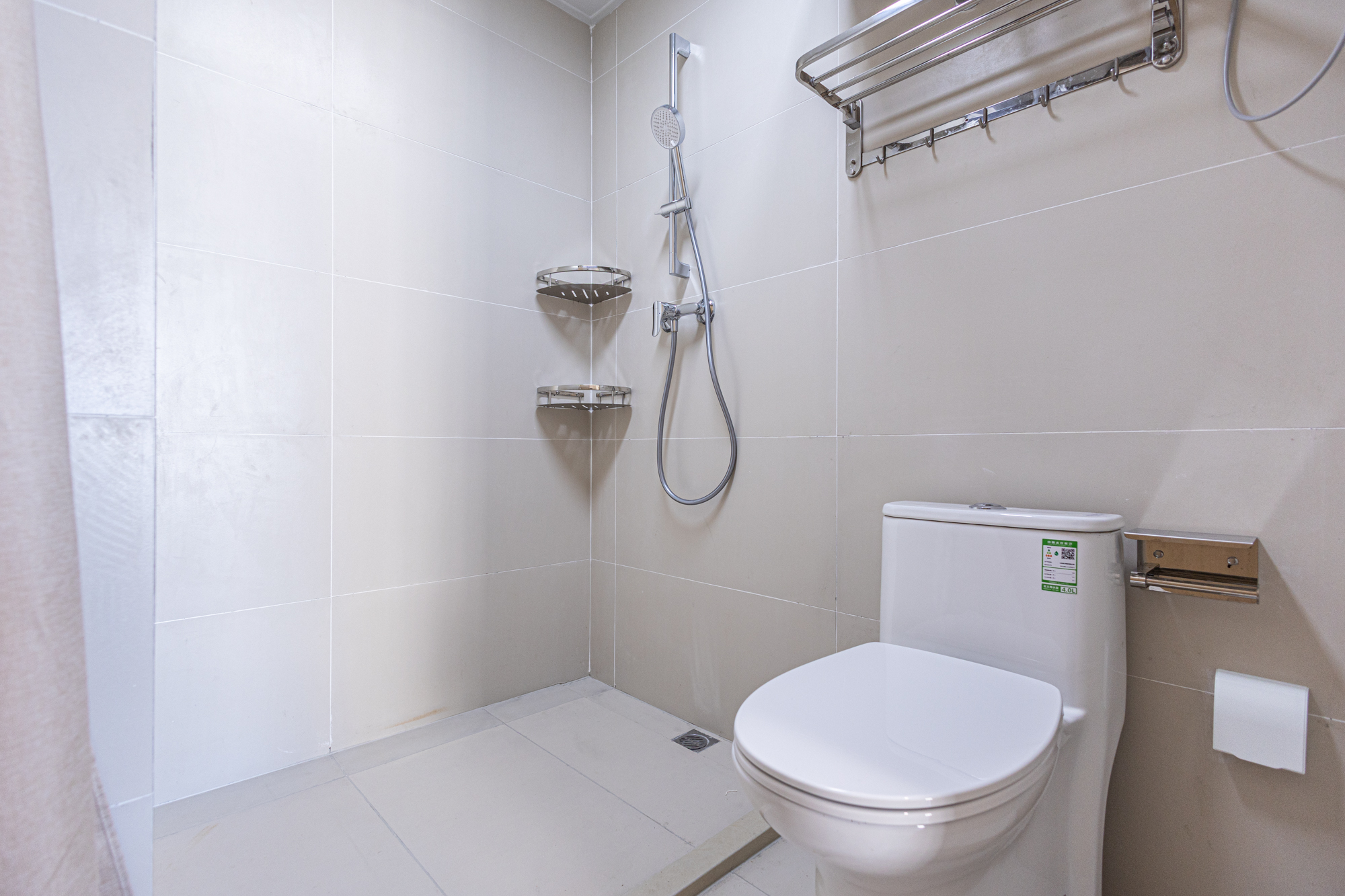 3室2厅2阳1厨2卫 · 黄山新城