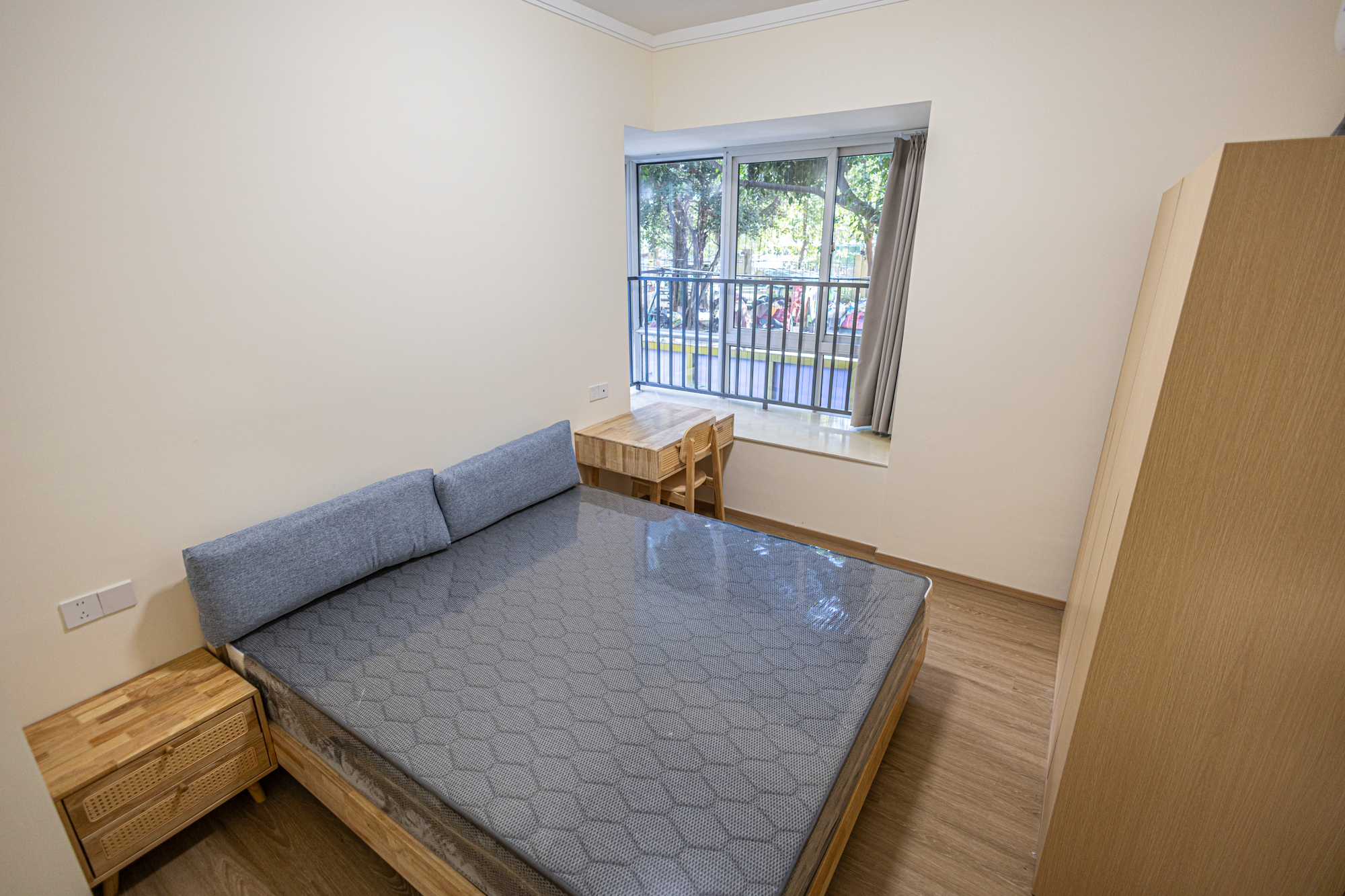 3室2厅1阳1厨1卫 · 联建新苑