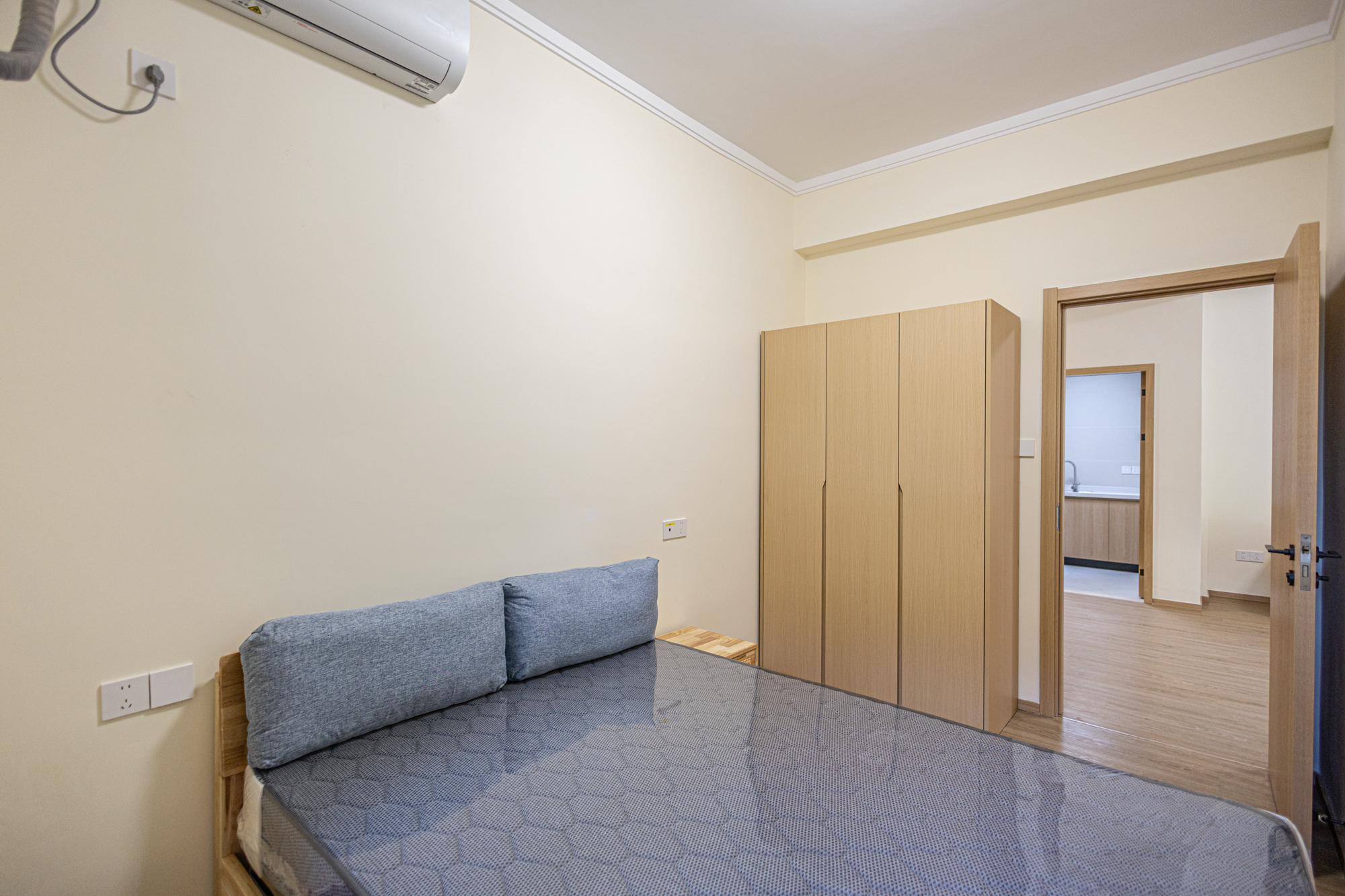 3室2厅1阳1厨1卫 · 联建新苑