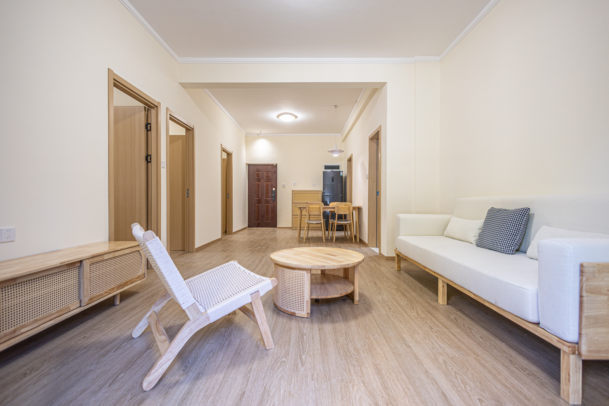 3室2厅1阳1厨1卫 · 联建新苑