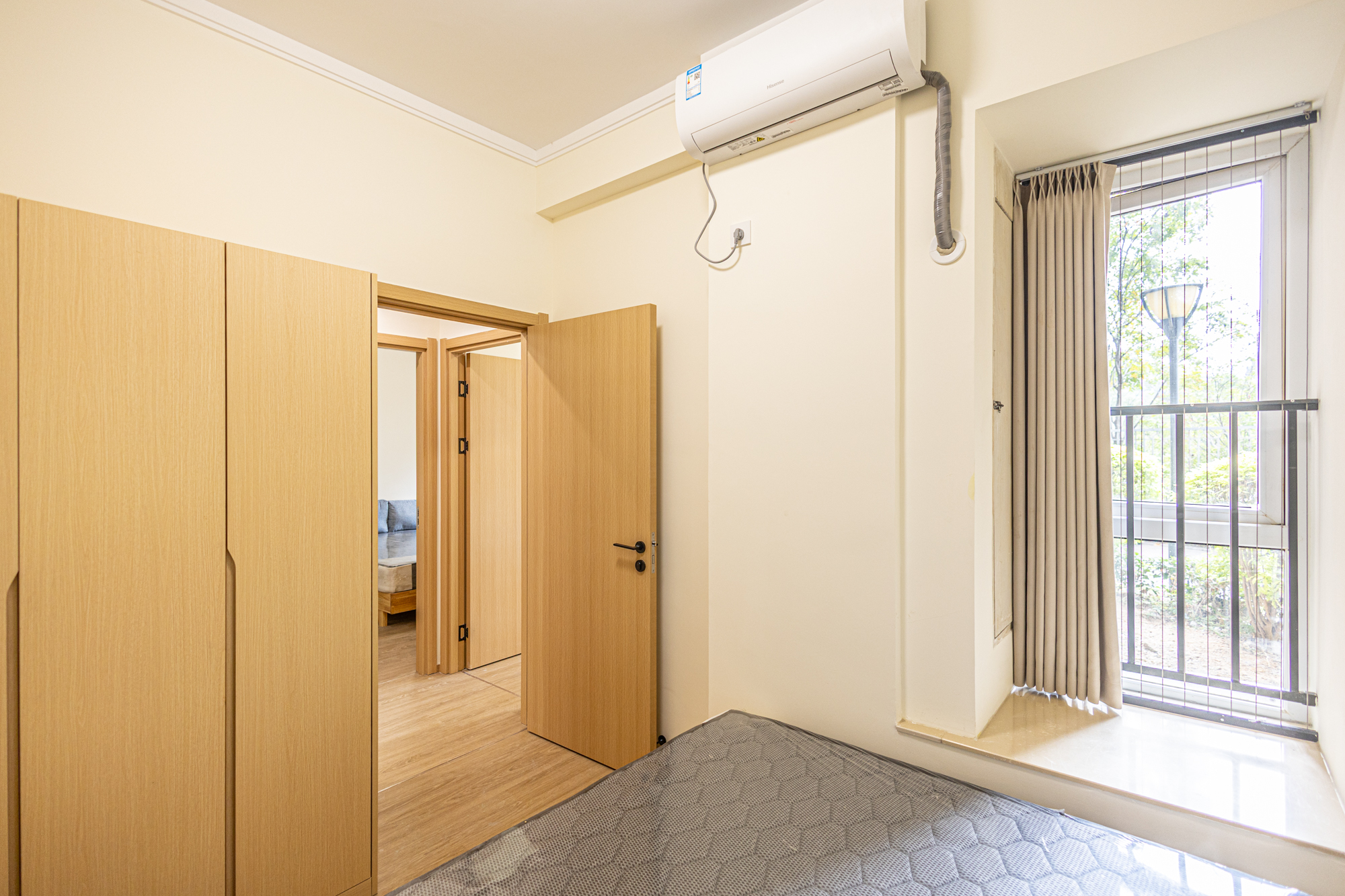 3室2厅2阳1厨1卫 · 联建新苑