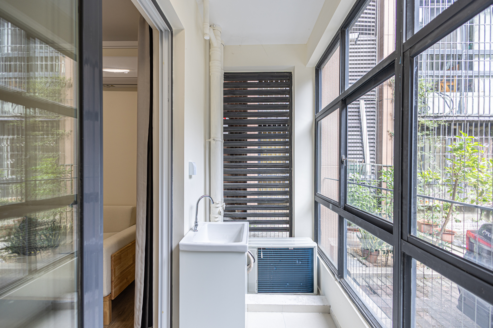 3室2厅2阳1厨1卫 · 联建新苑