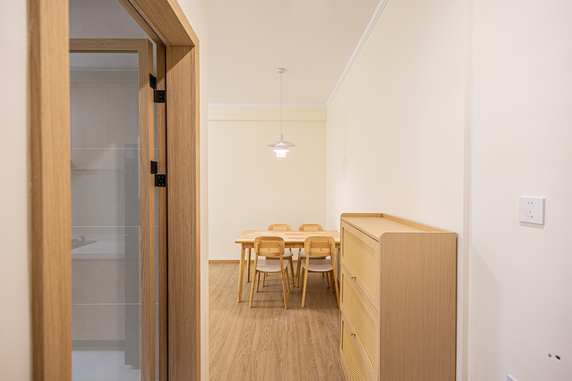 3室2厅2阳1厨1卫 · 联建新苑