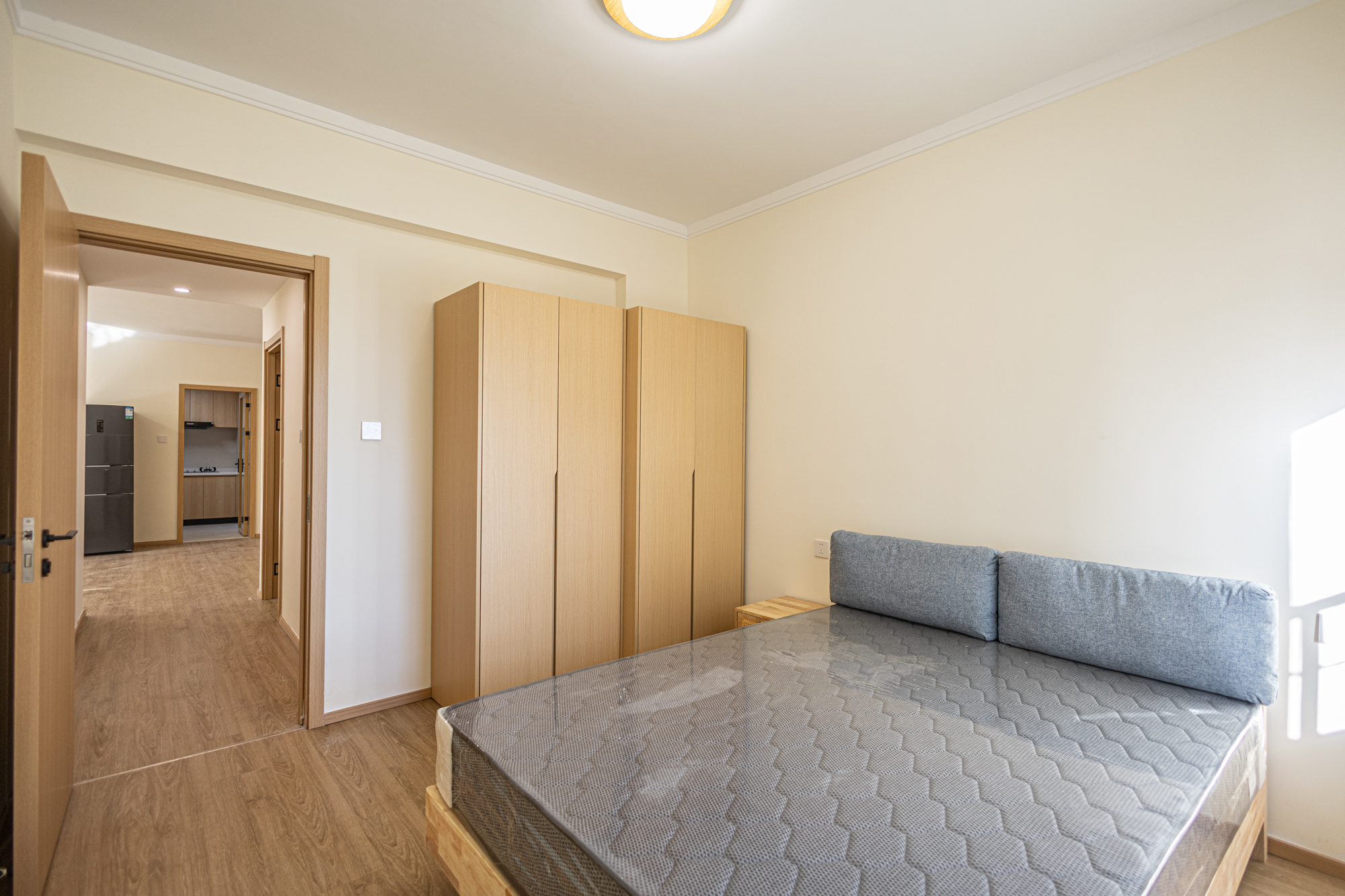 3室2厅1阳1厨2卫 · 联建新苑