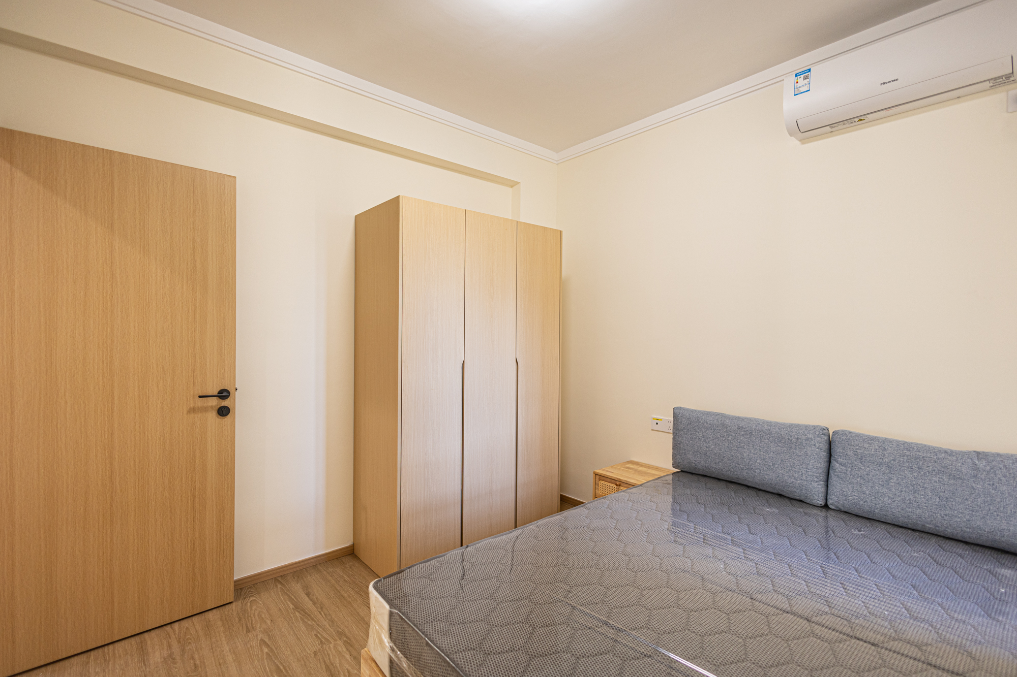 3室2厅1阳1厨2卫 · 联建新苑